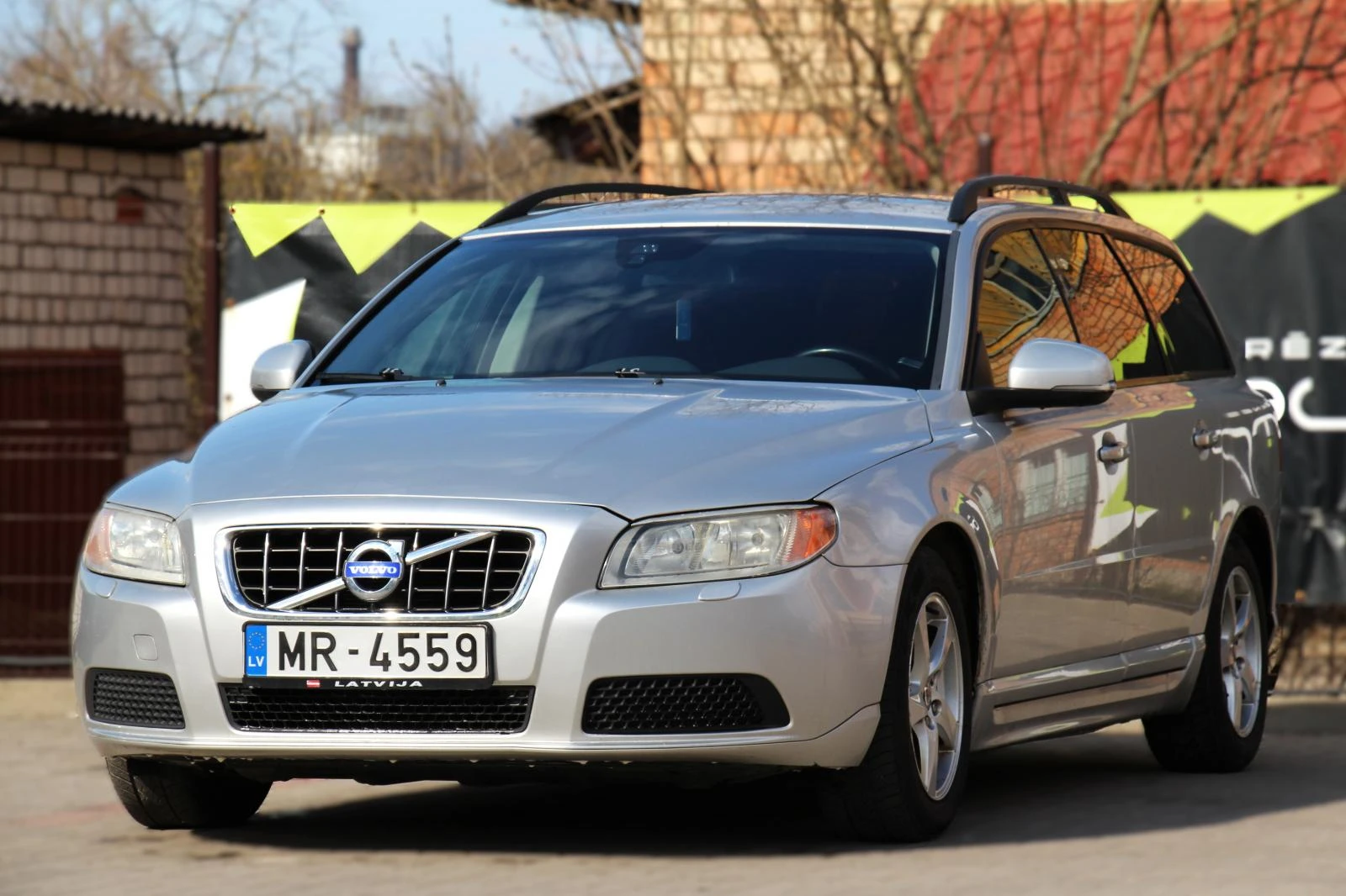 Volvo V70