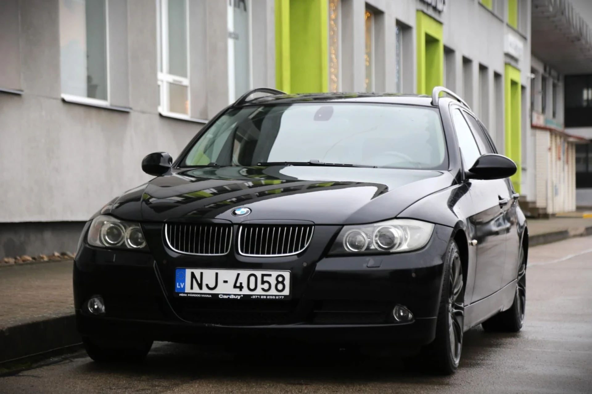 BMW 325