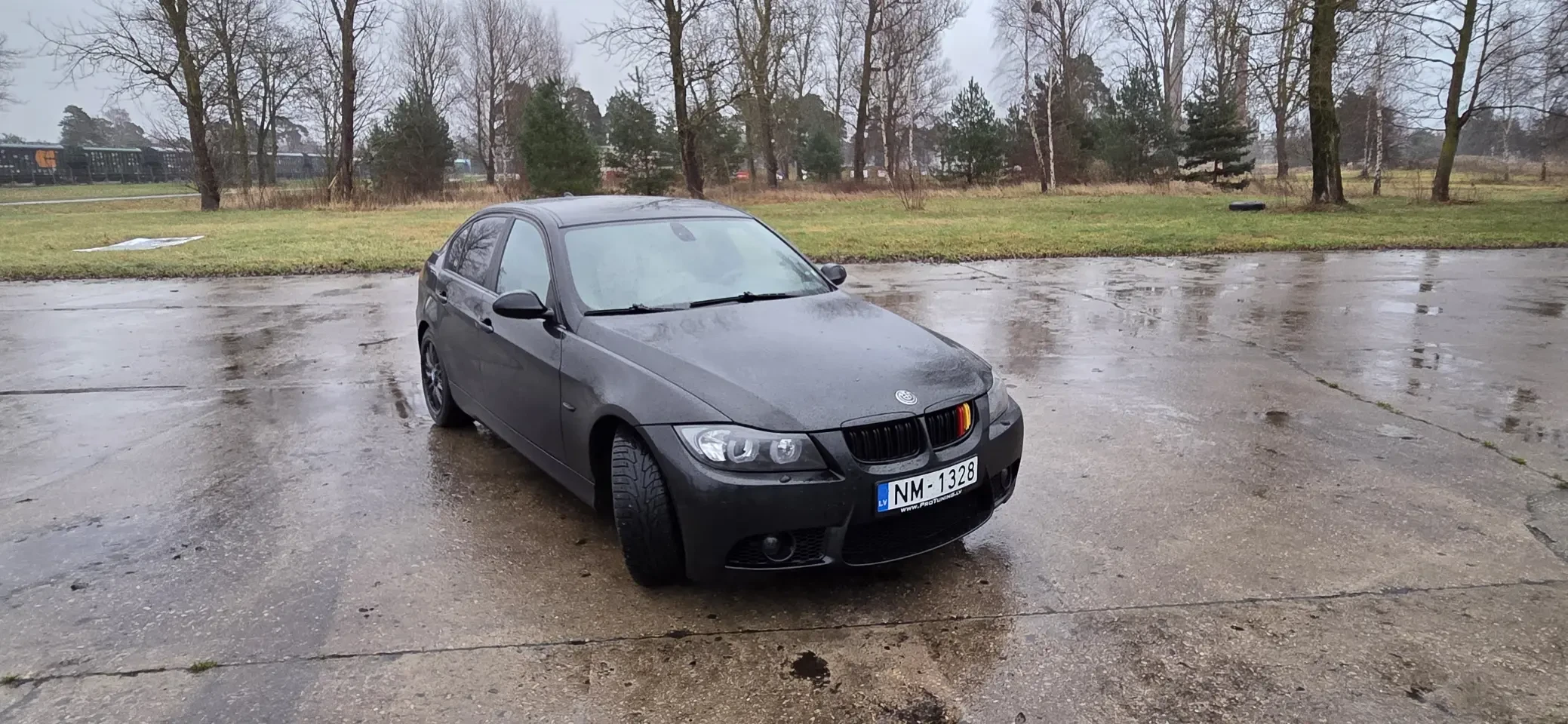 BMW 330