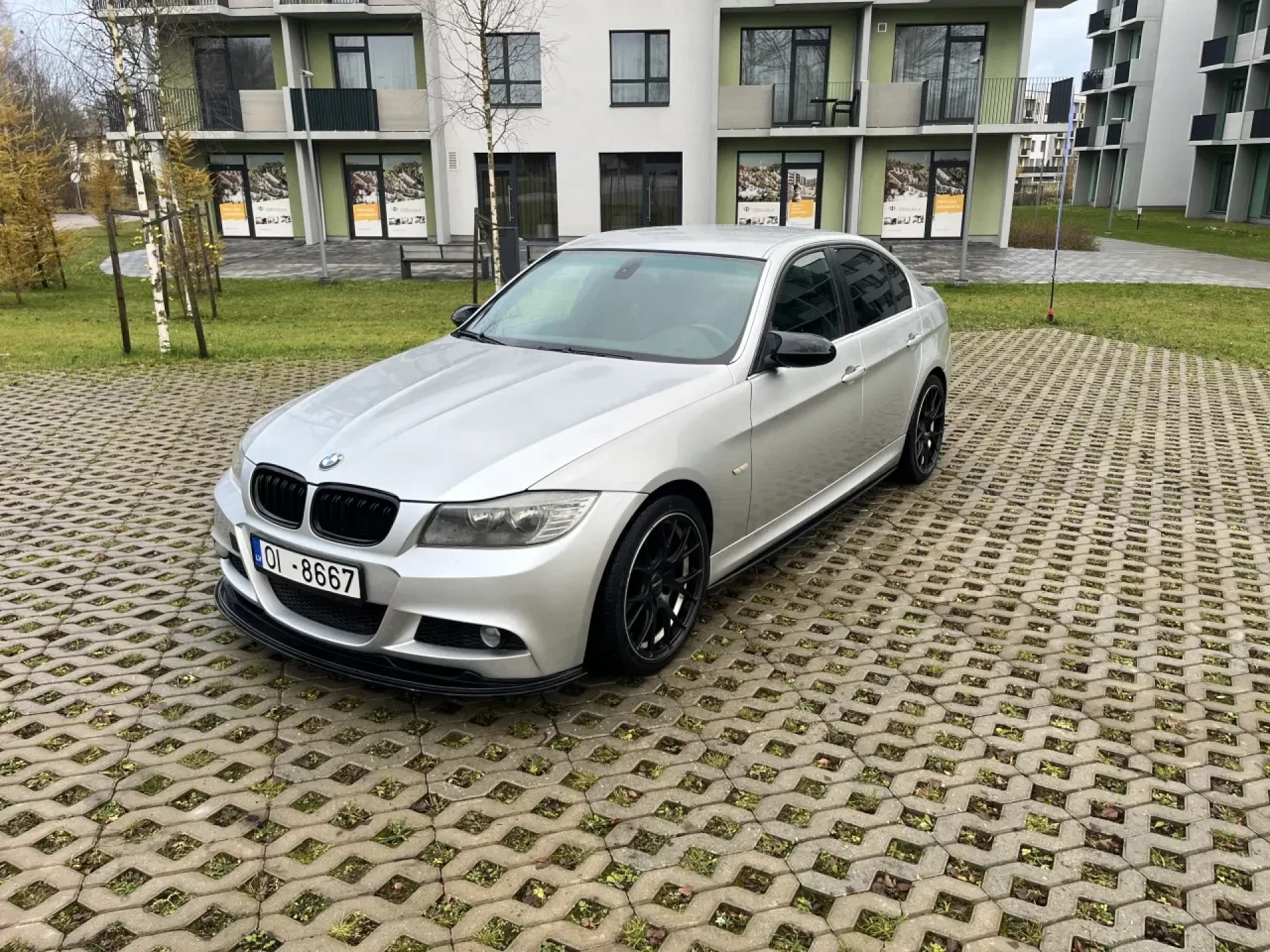 BMW 325