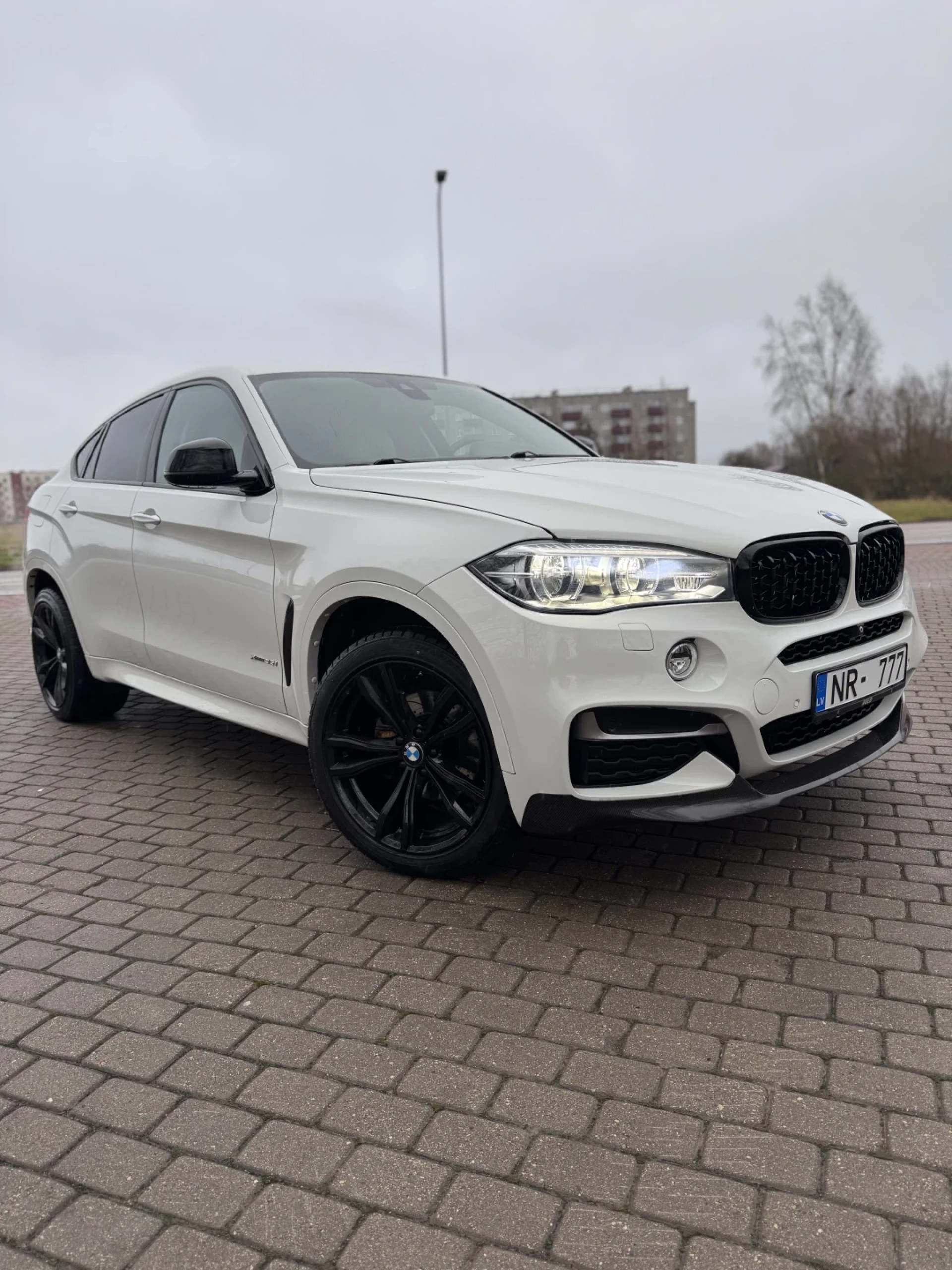 BMW X6