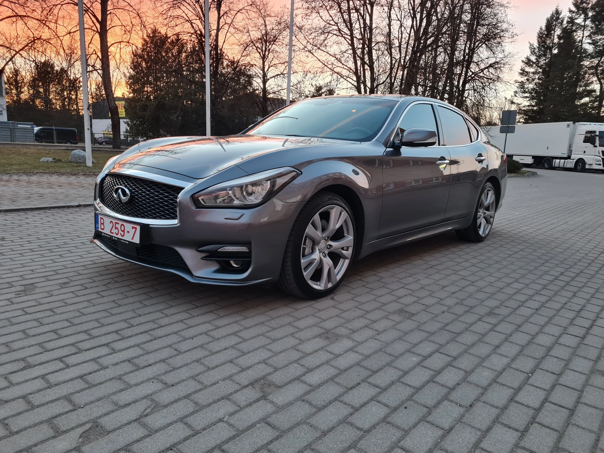 Infiniti Q40