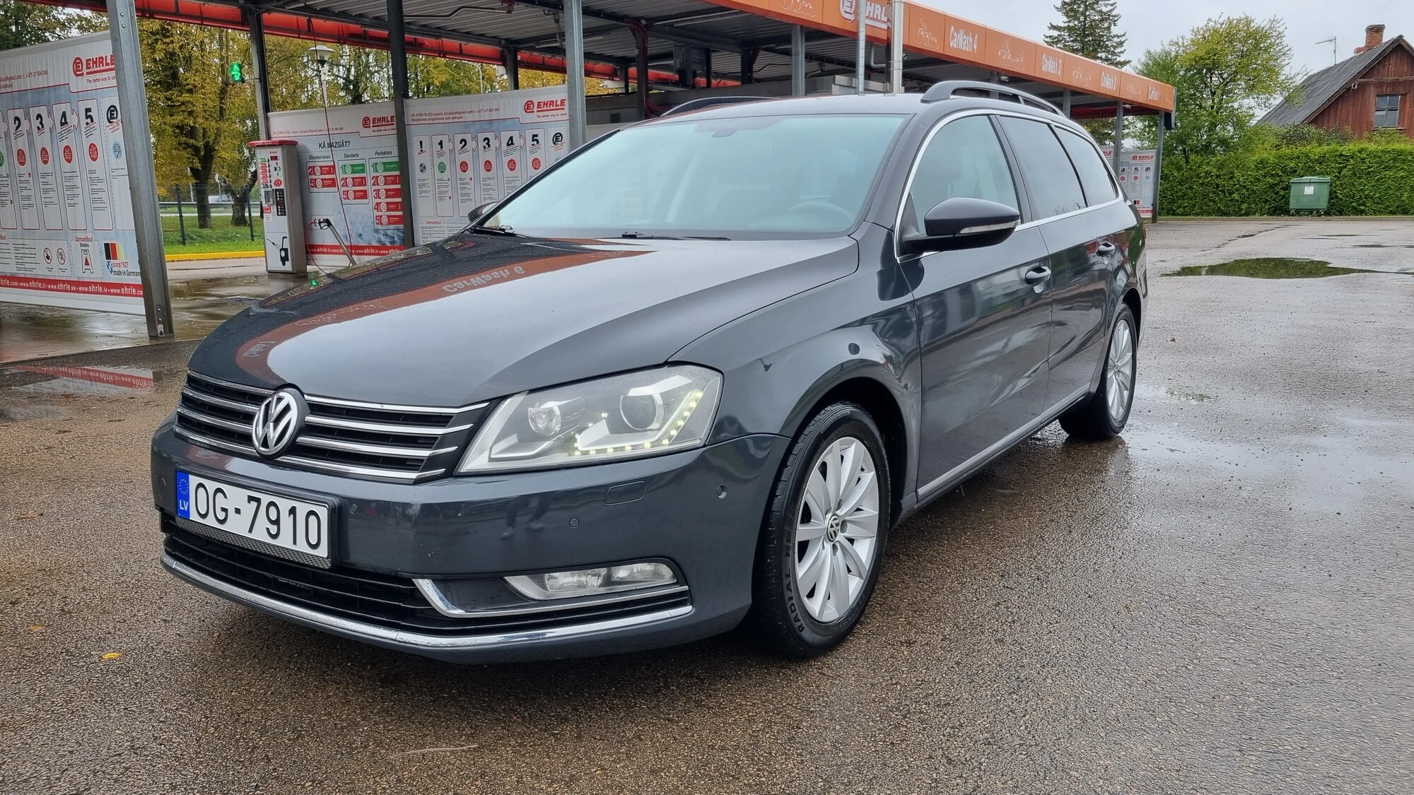 Volkswagen Passat (B7)