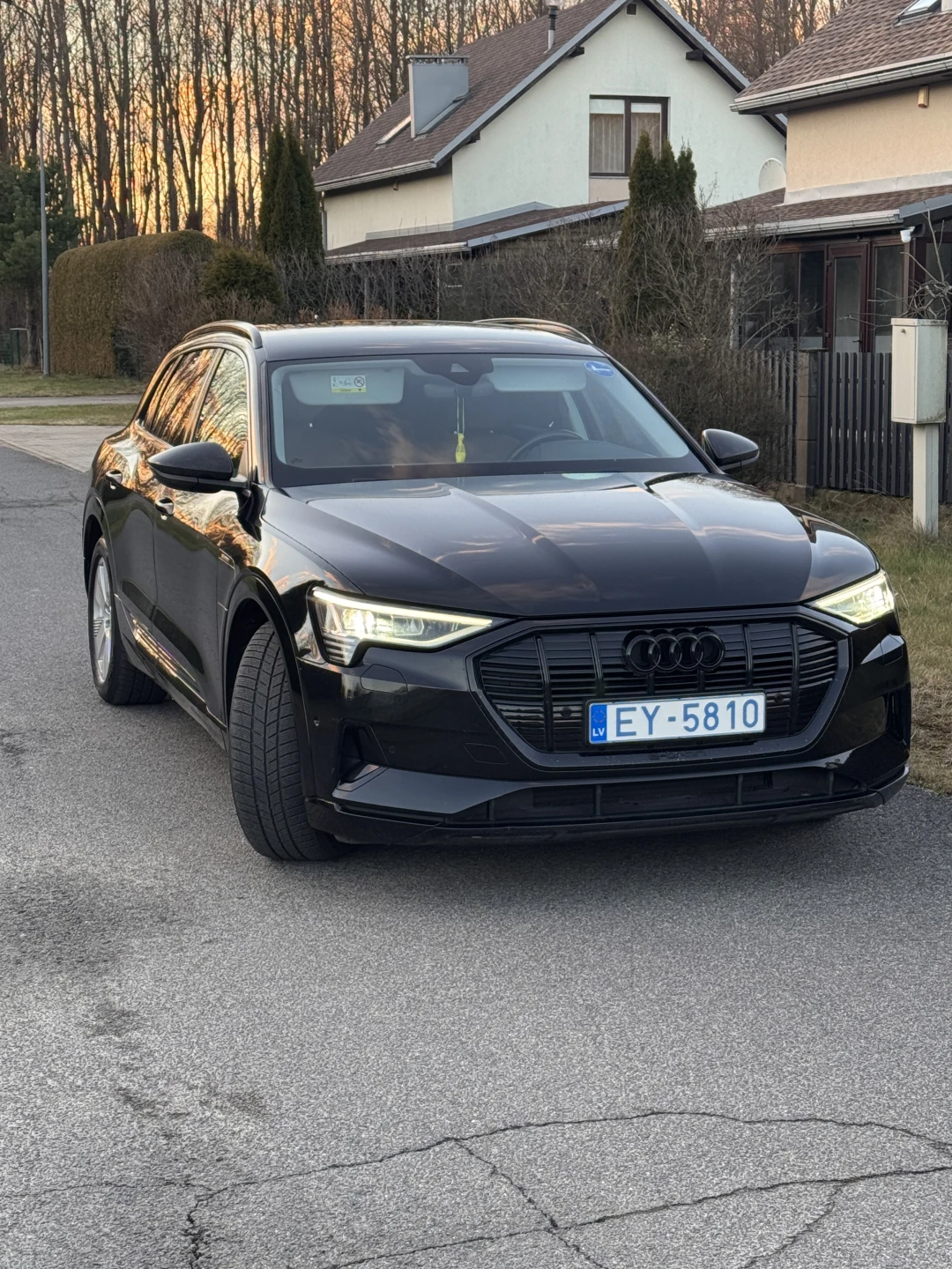 Audi e-tron