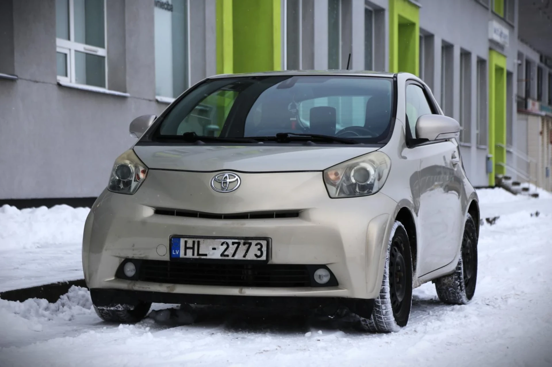 Toyota iQ