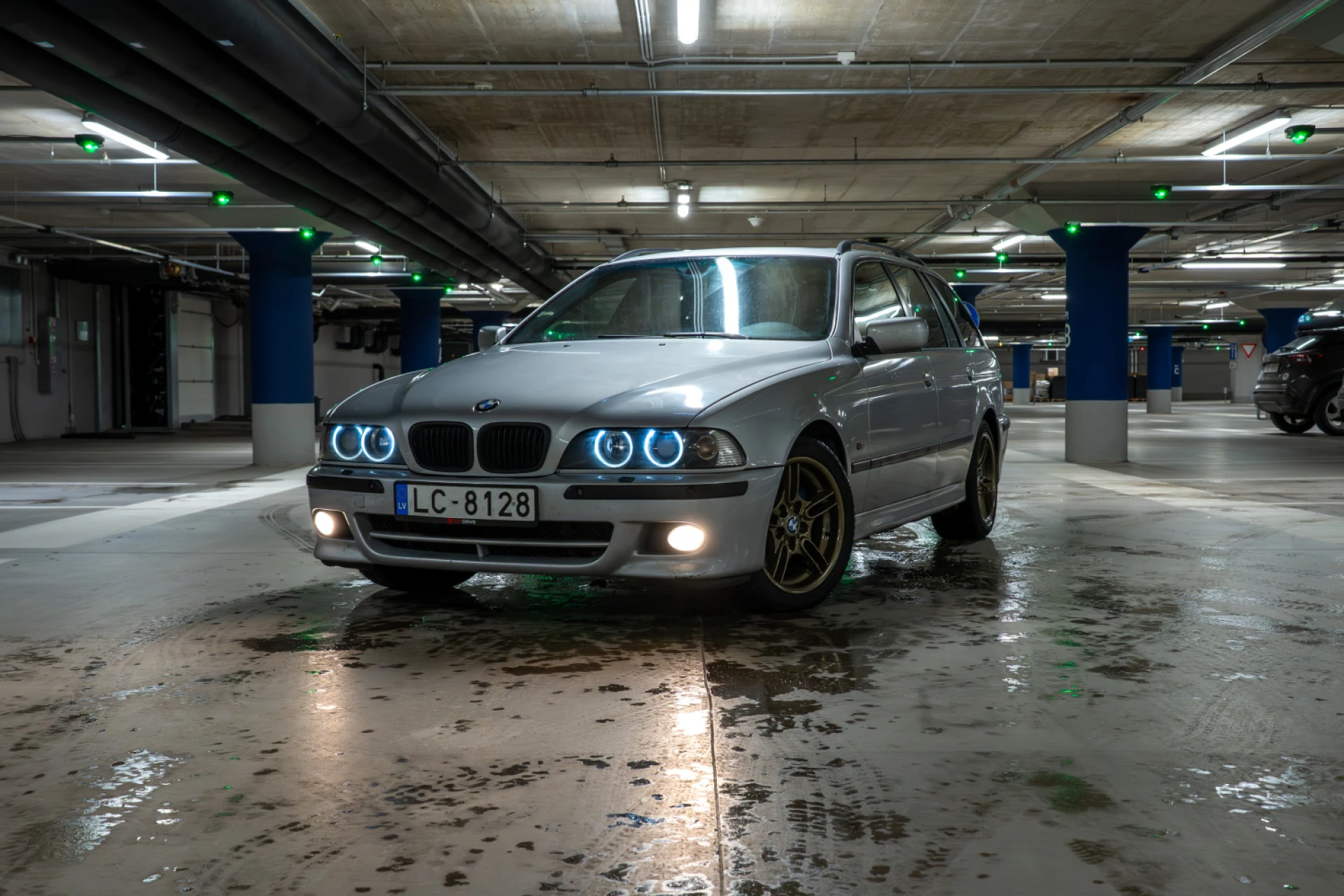 BMW 530