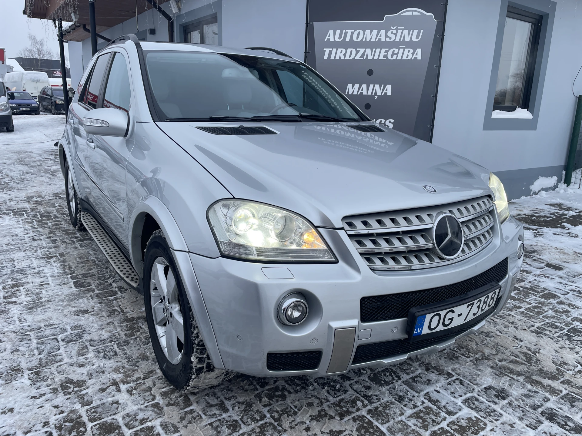 Mercedes-Benz ML420