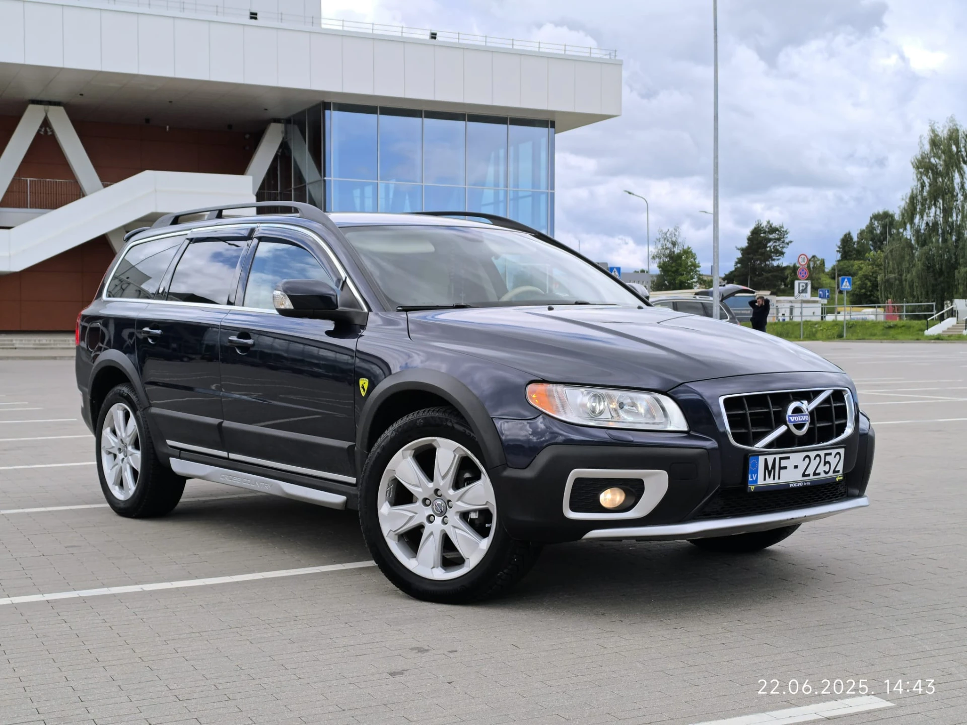 Volvo XC70
