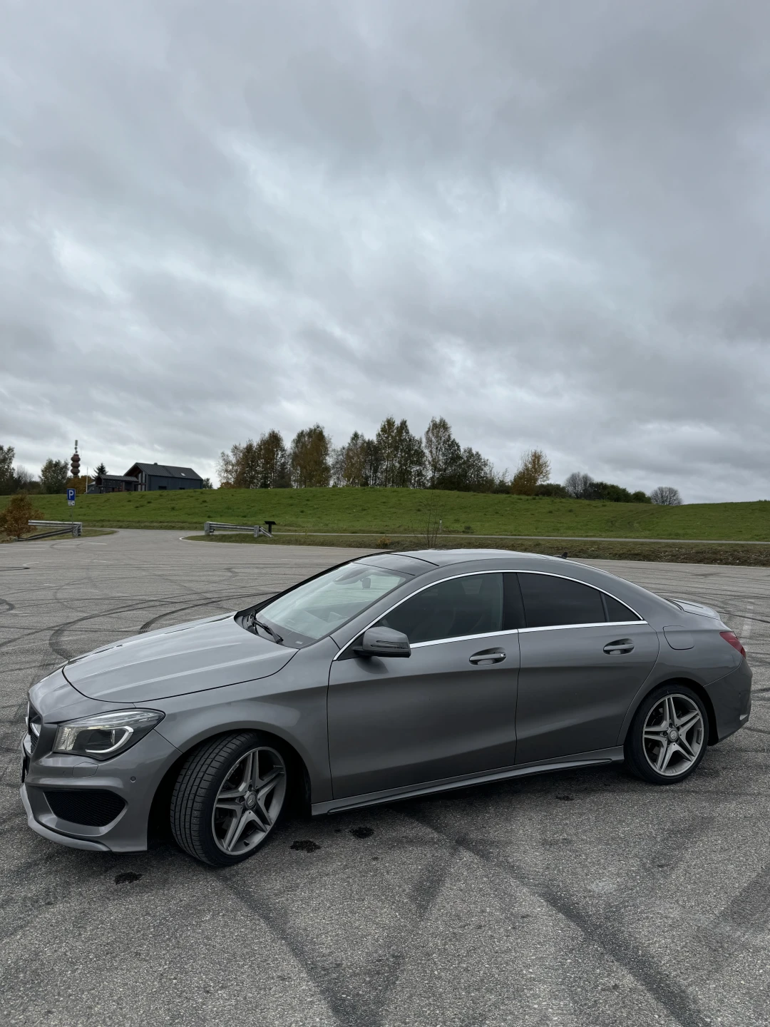 Mercedes-Benz CLA220