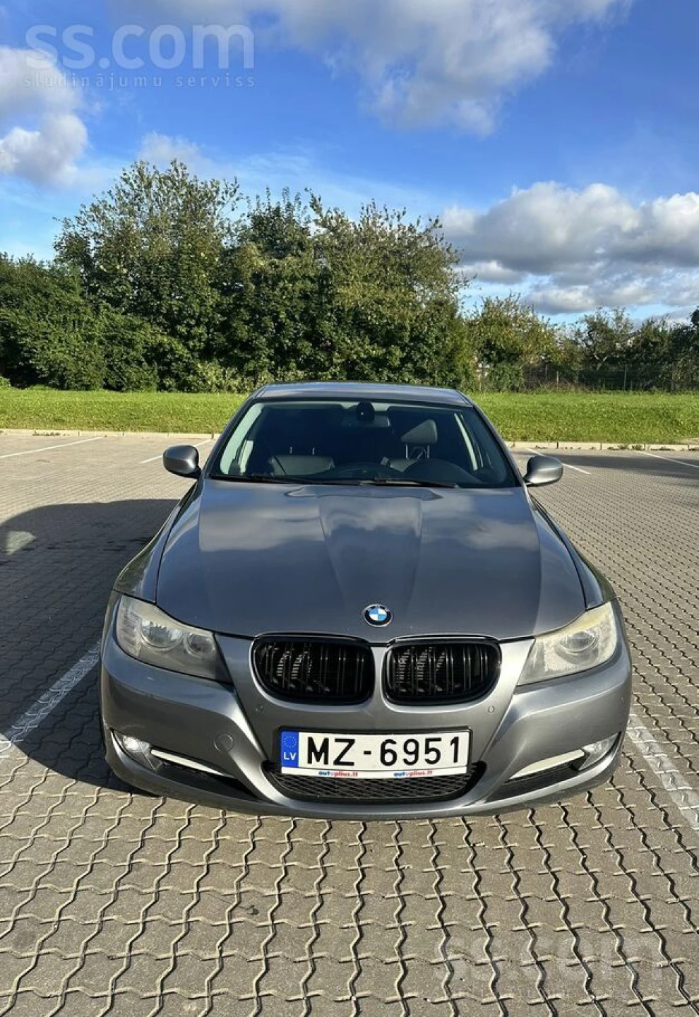 BMW 320