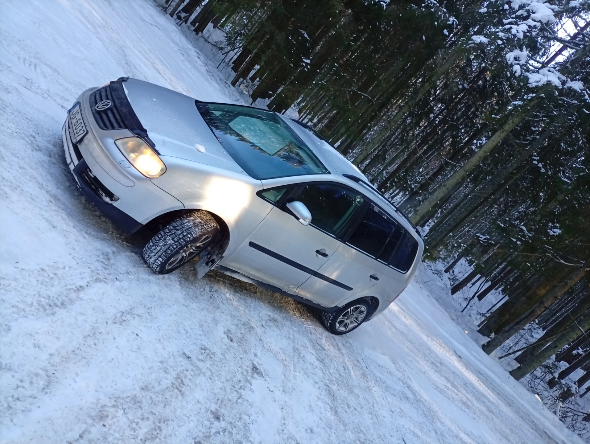 Volkswagen Cross Touran