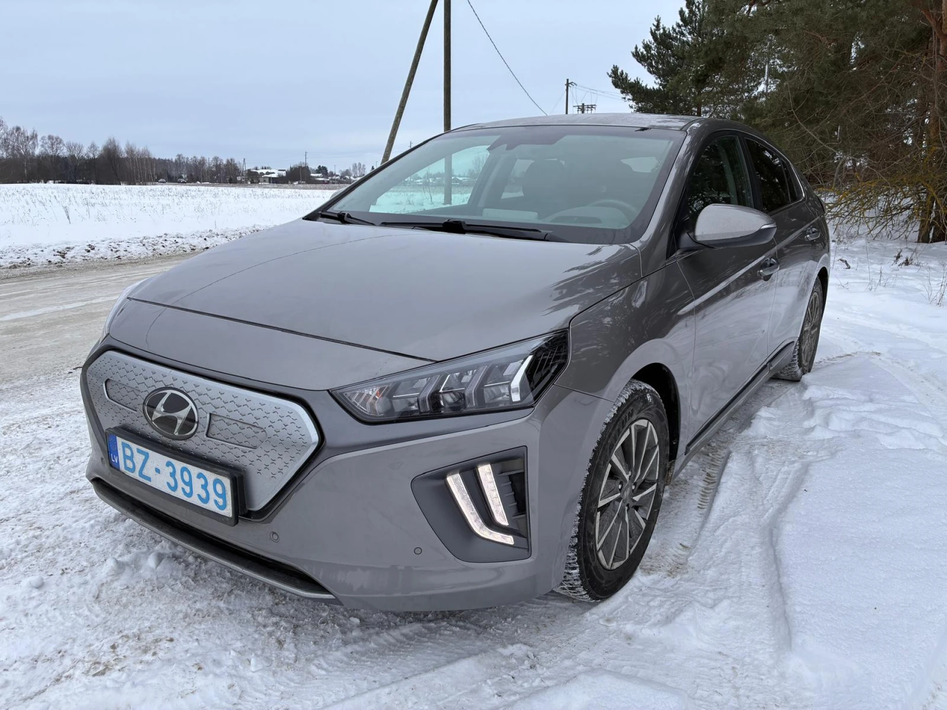 Hyundai IONIQ