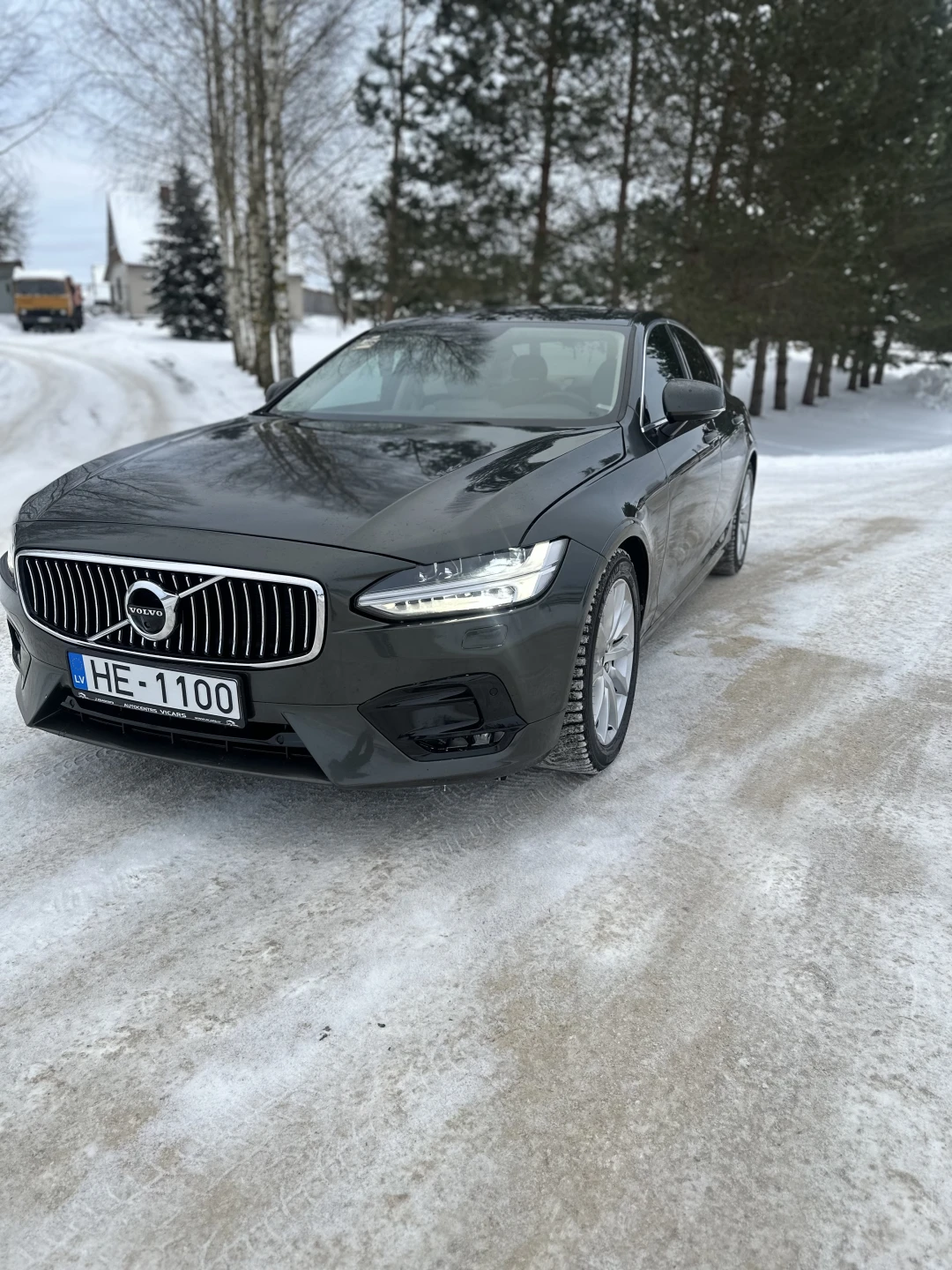 Volvo S90