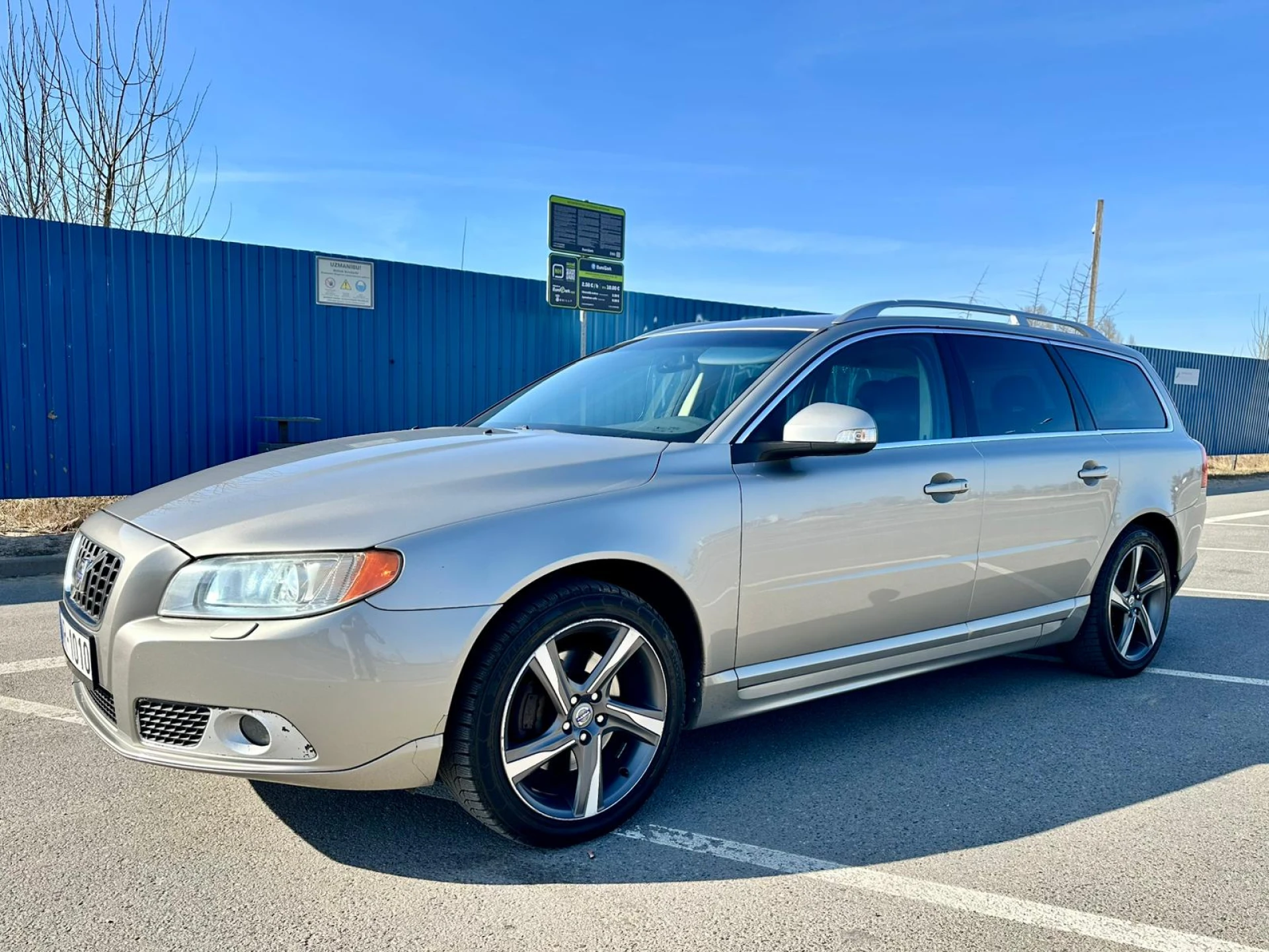 Volvo V70