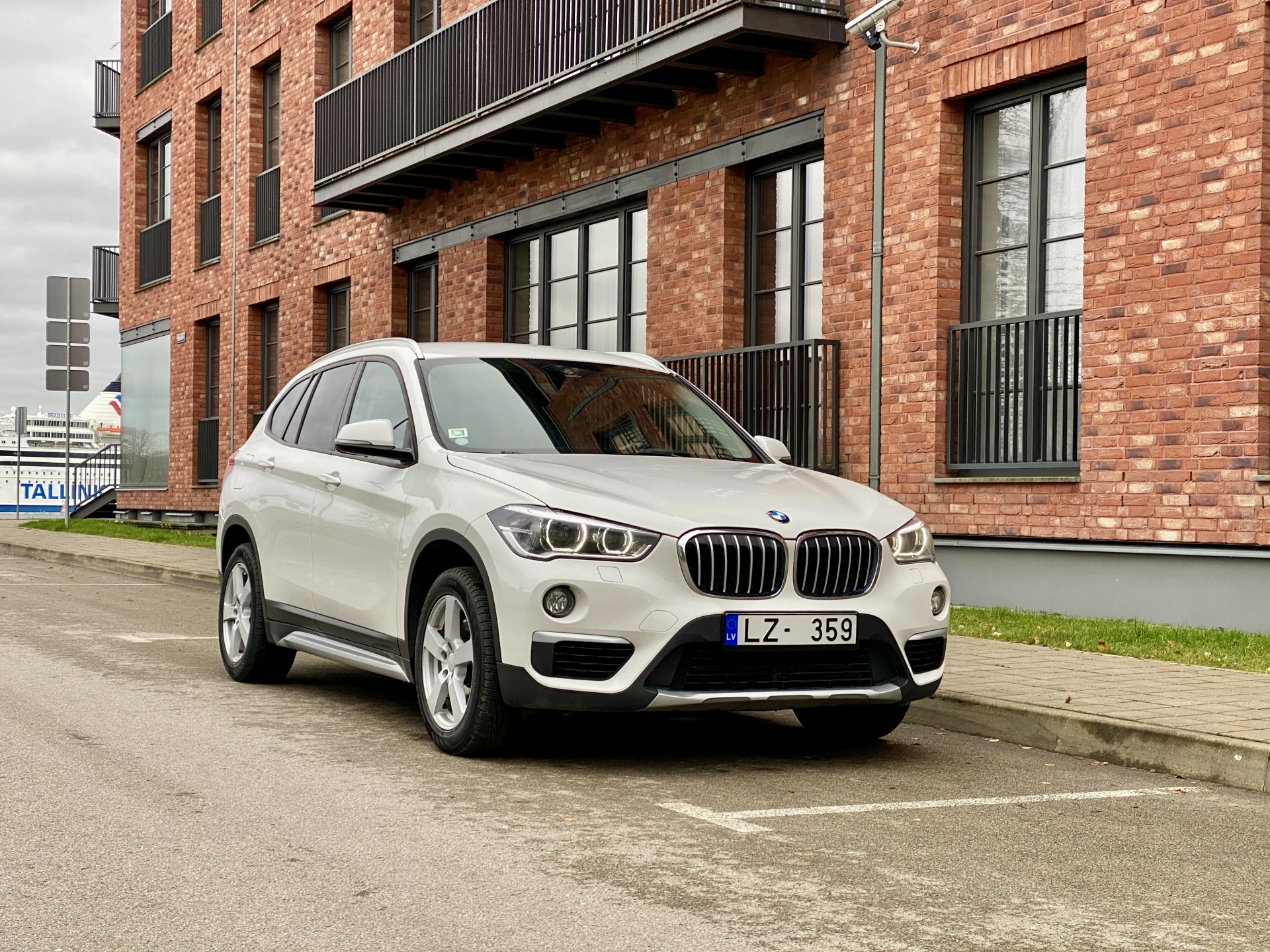 BMW X1