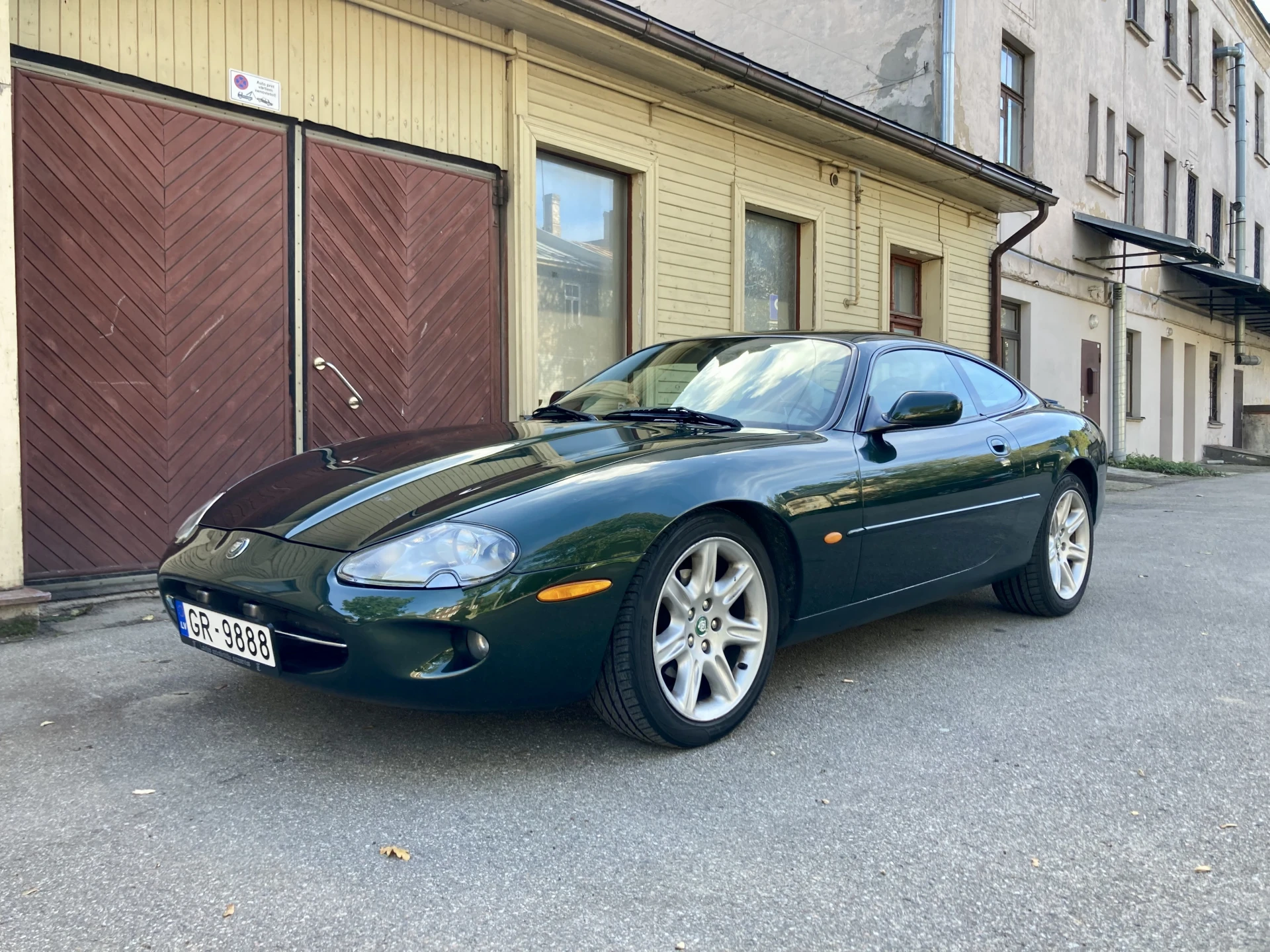 Jaguar XK8