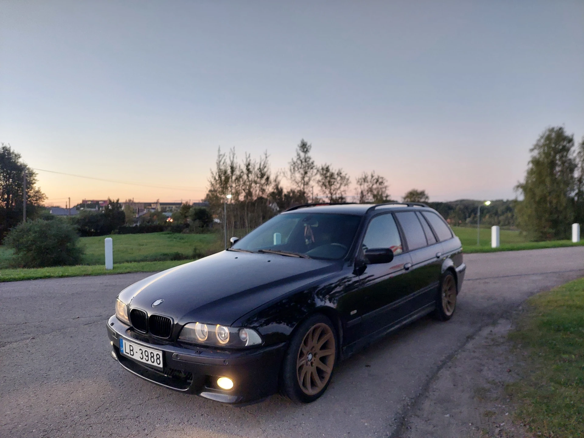 BMW 530