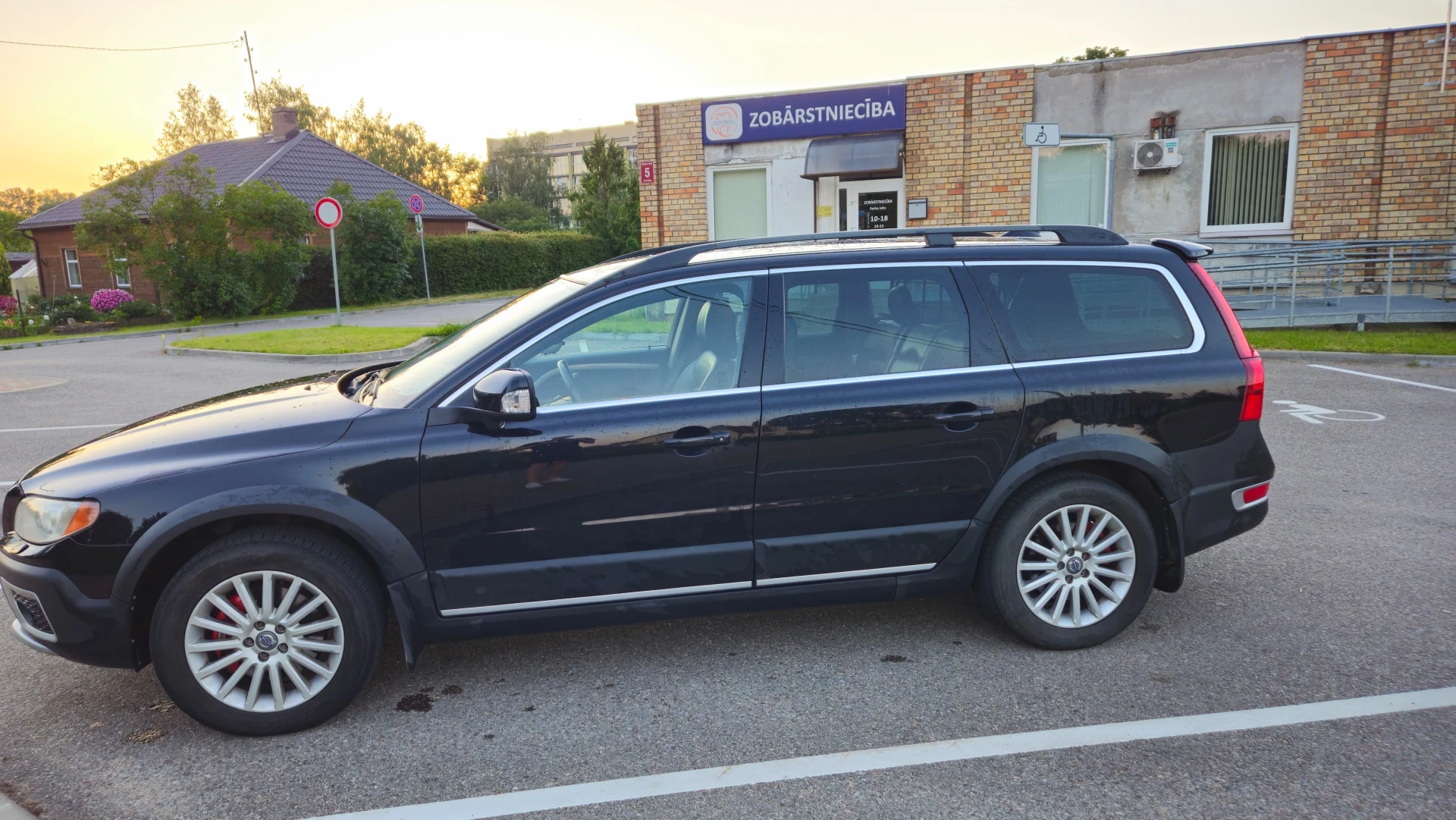 Volvo XC70