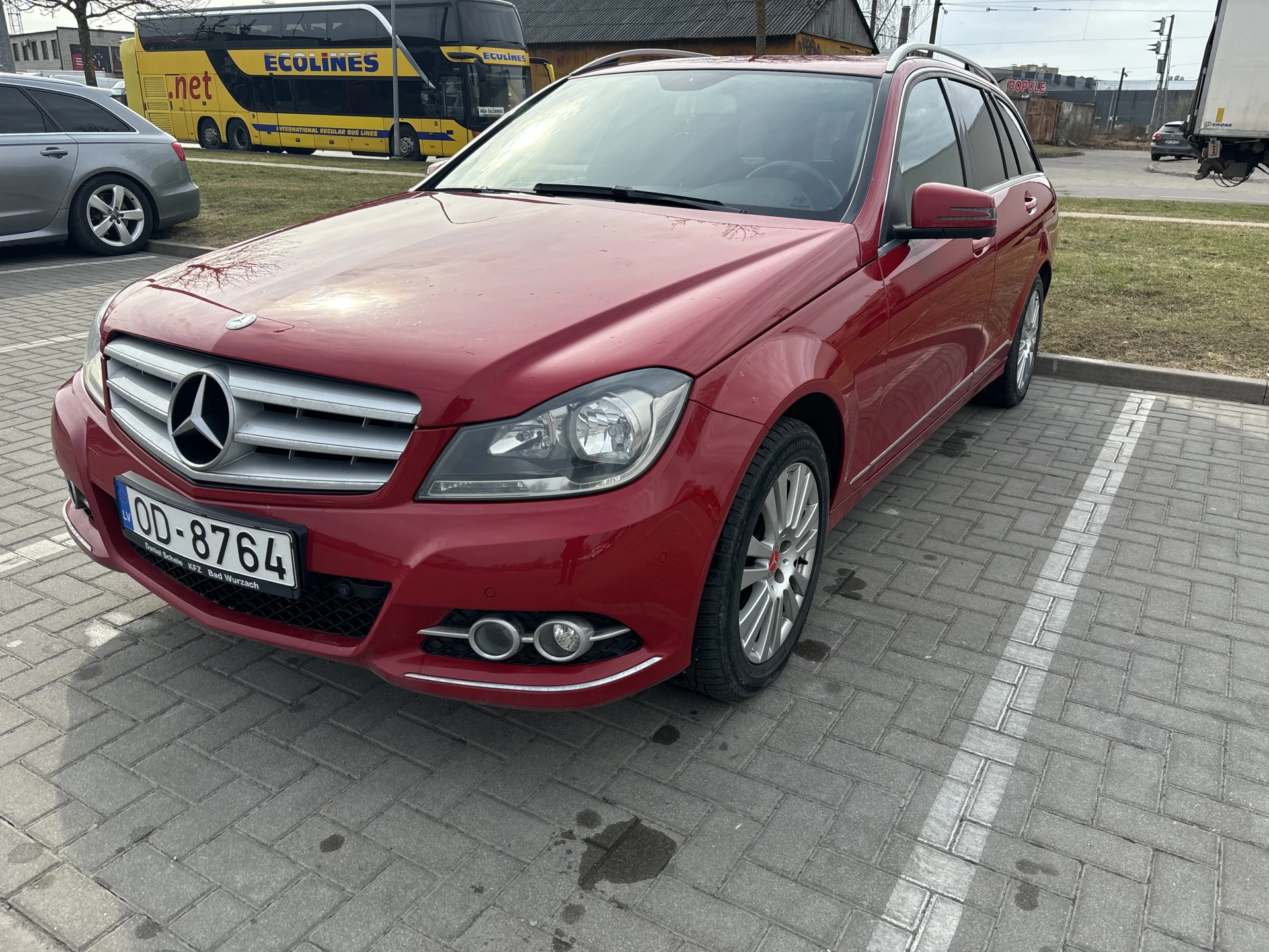 Mercedes-Benz C200
