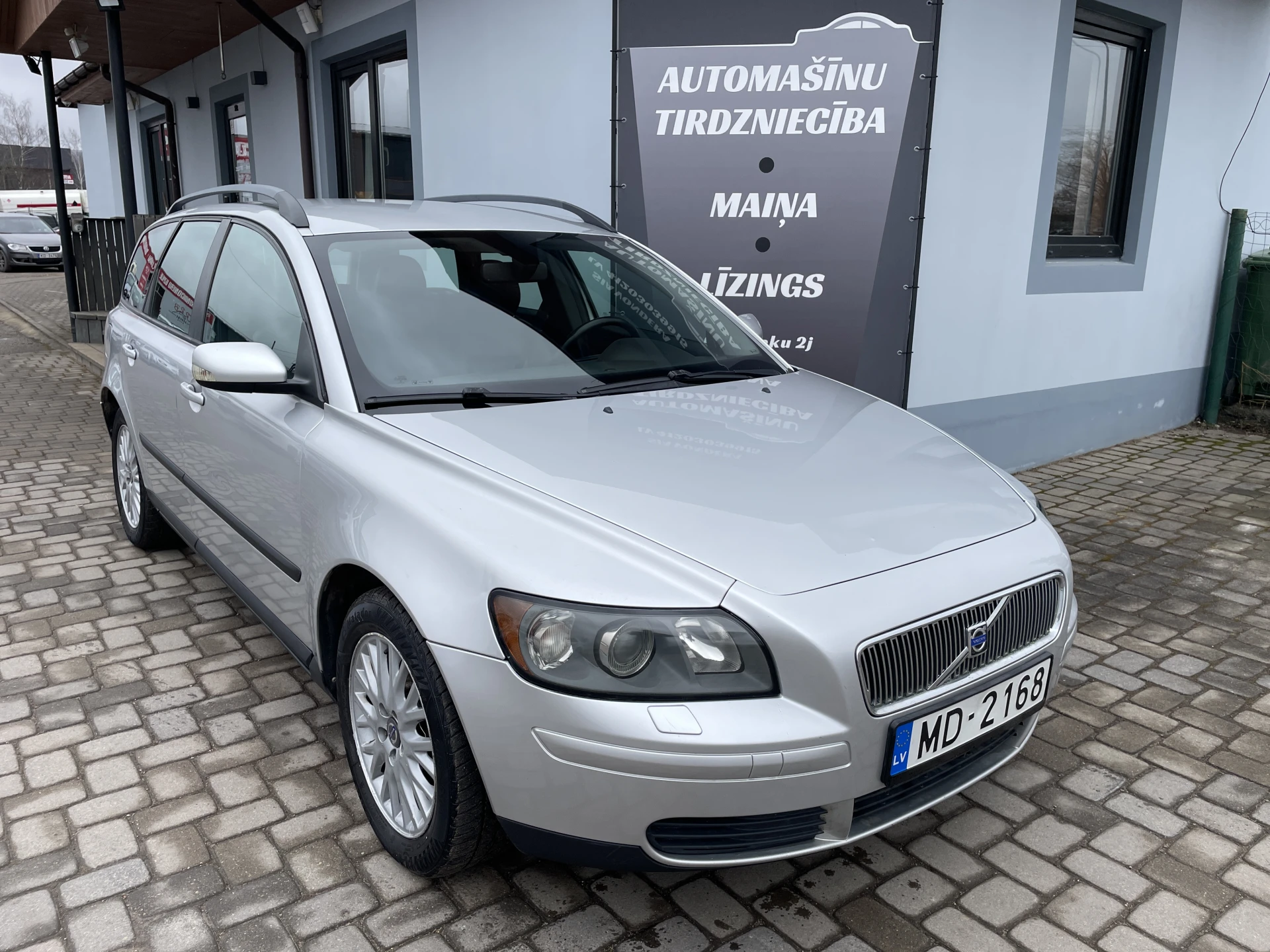 Volvo V50