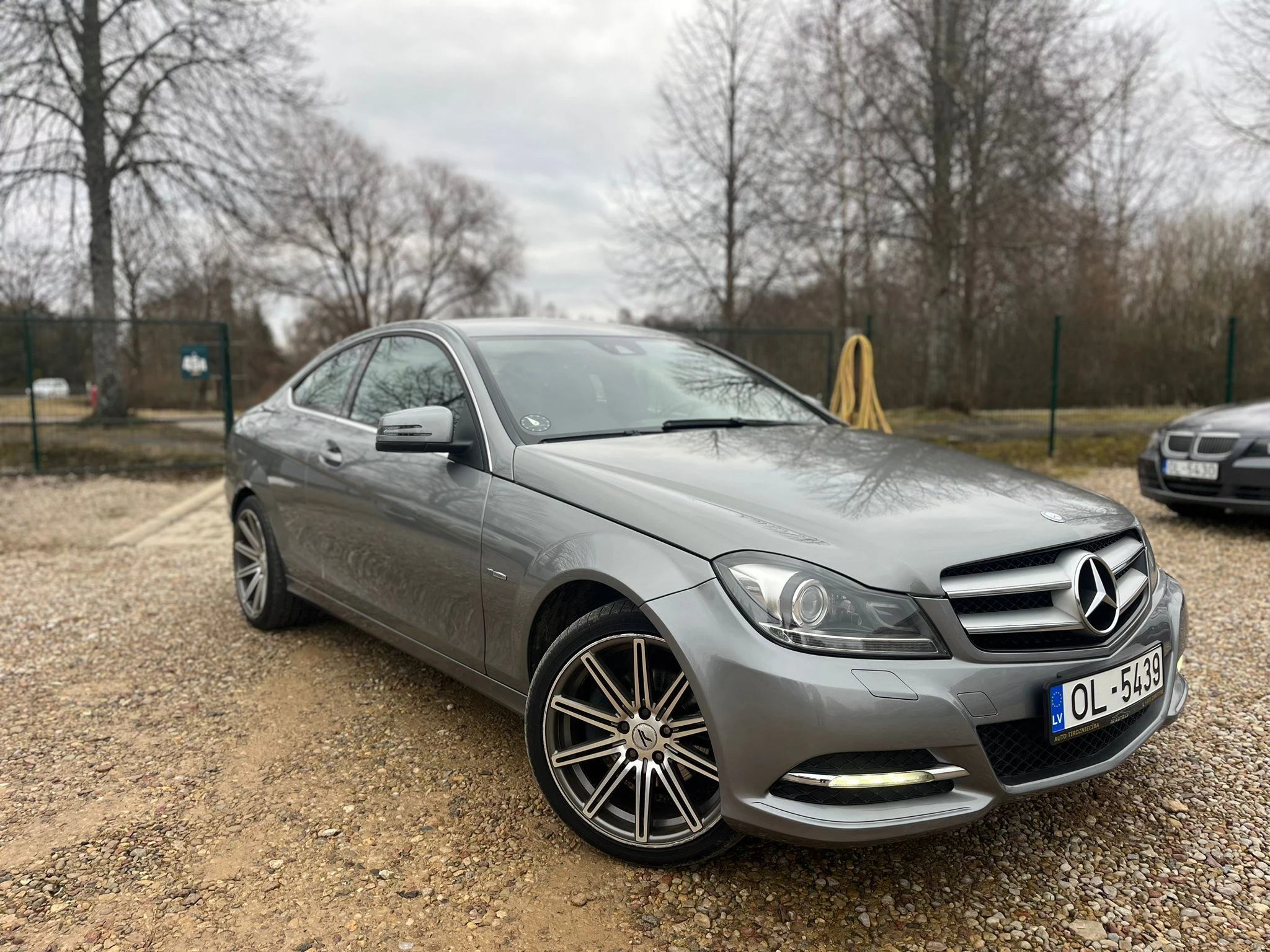 Mercedes-Benz C220