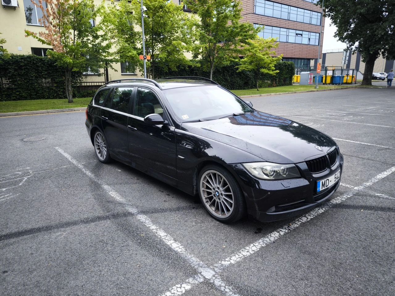 BMW 330