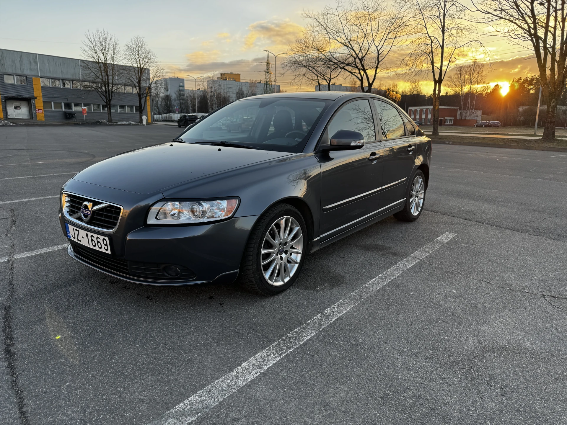 Volvo S40