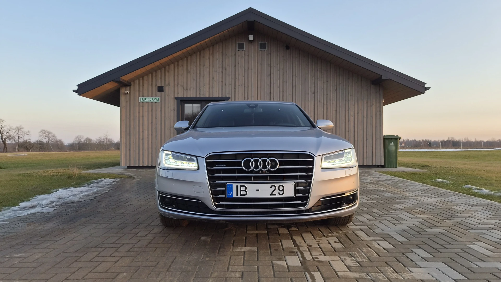 Audi A8