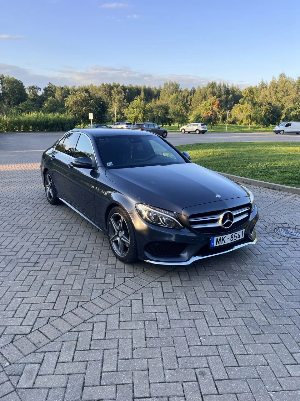 Mercedes-Benz C220