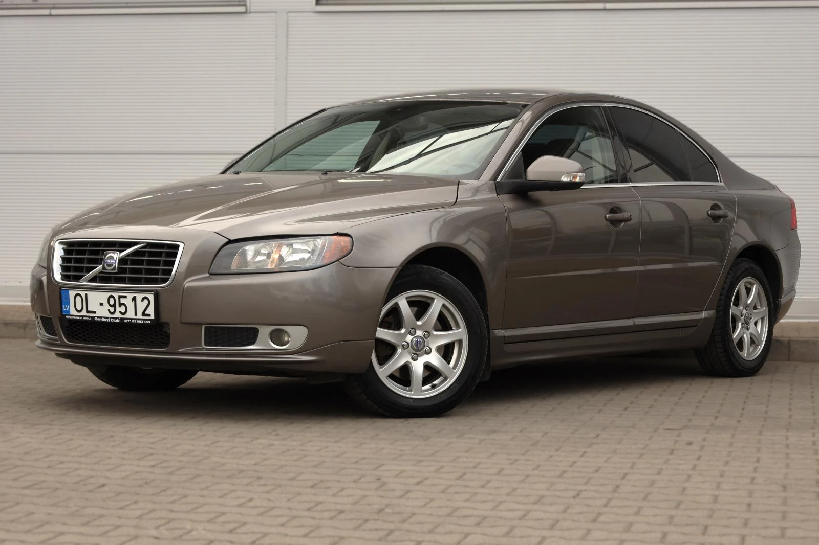 Volvo S80