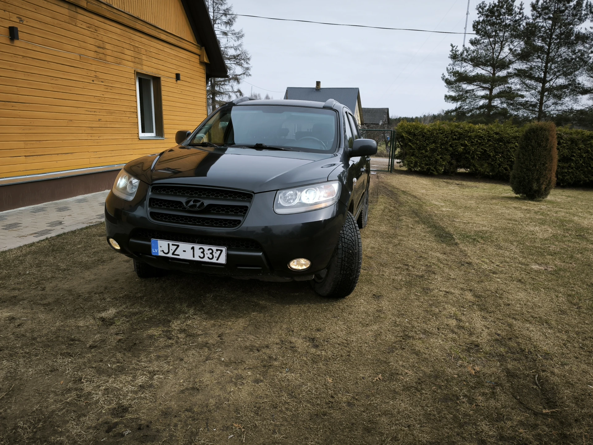 Hyundai Grand Santa Fe