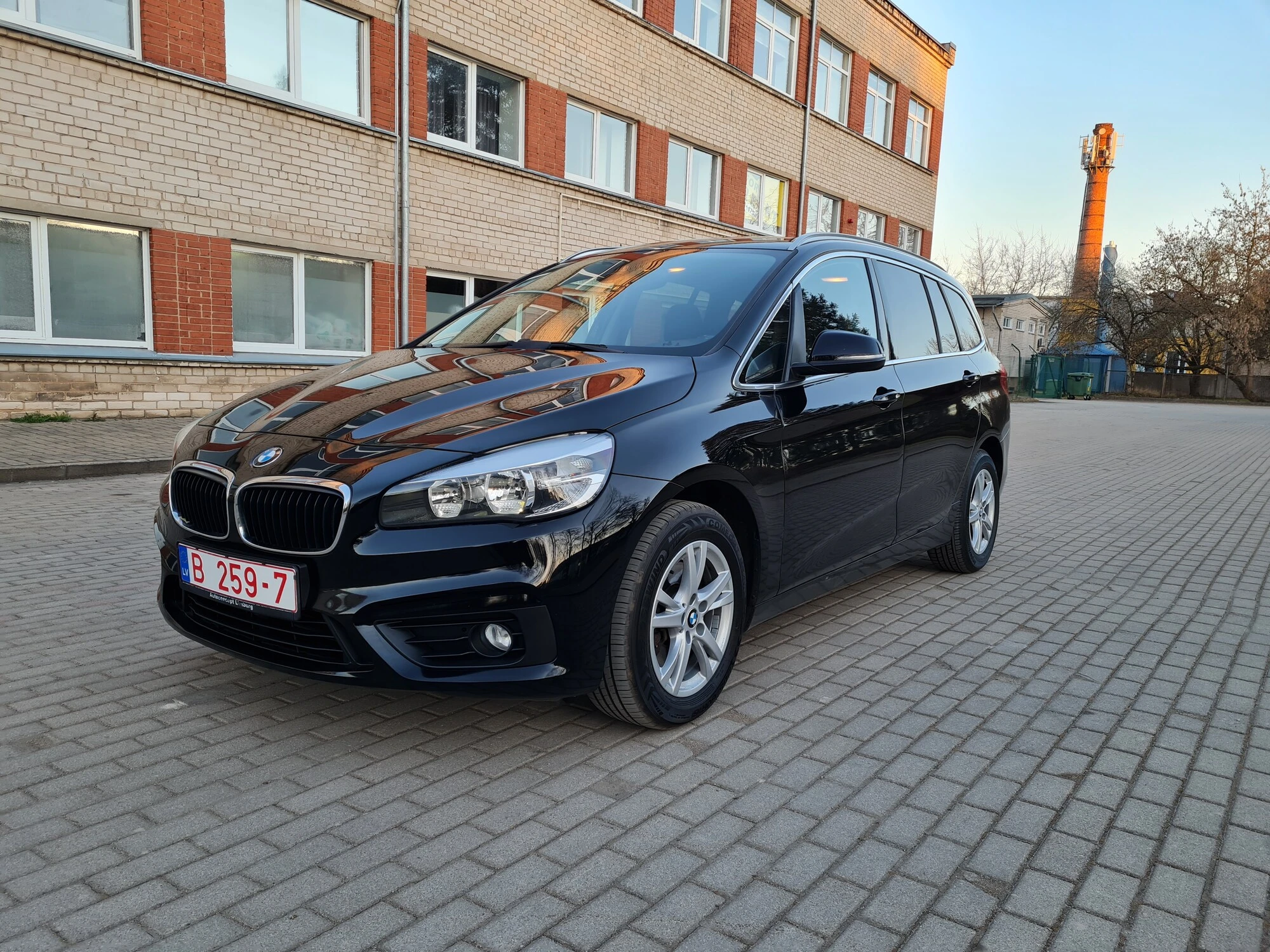BMW 218