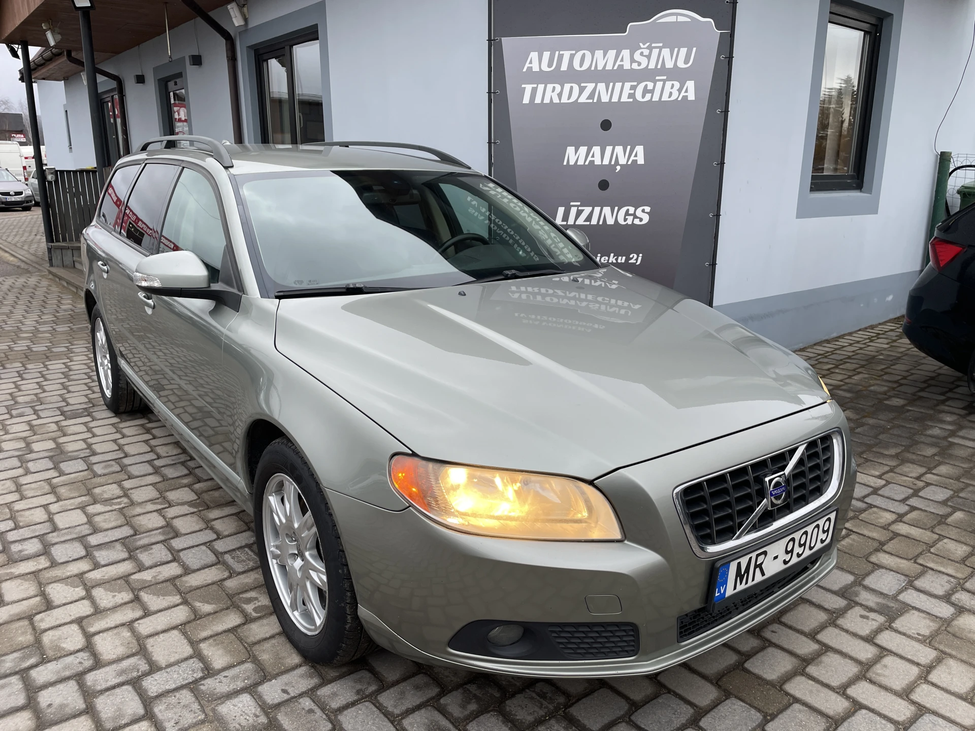 Volvo V70