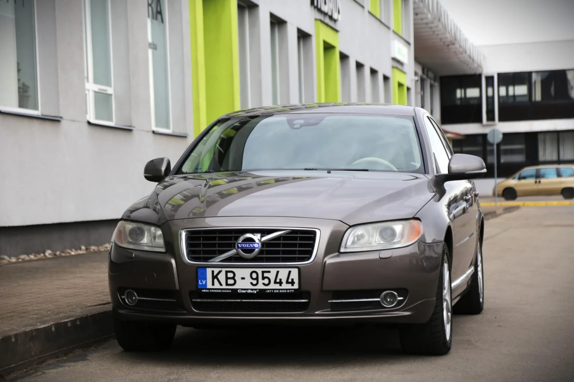 Volvo S80