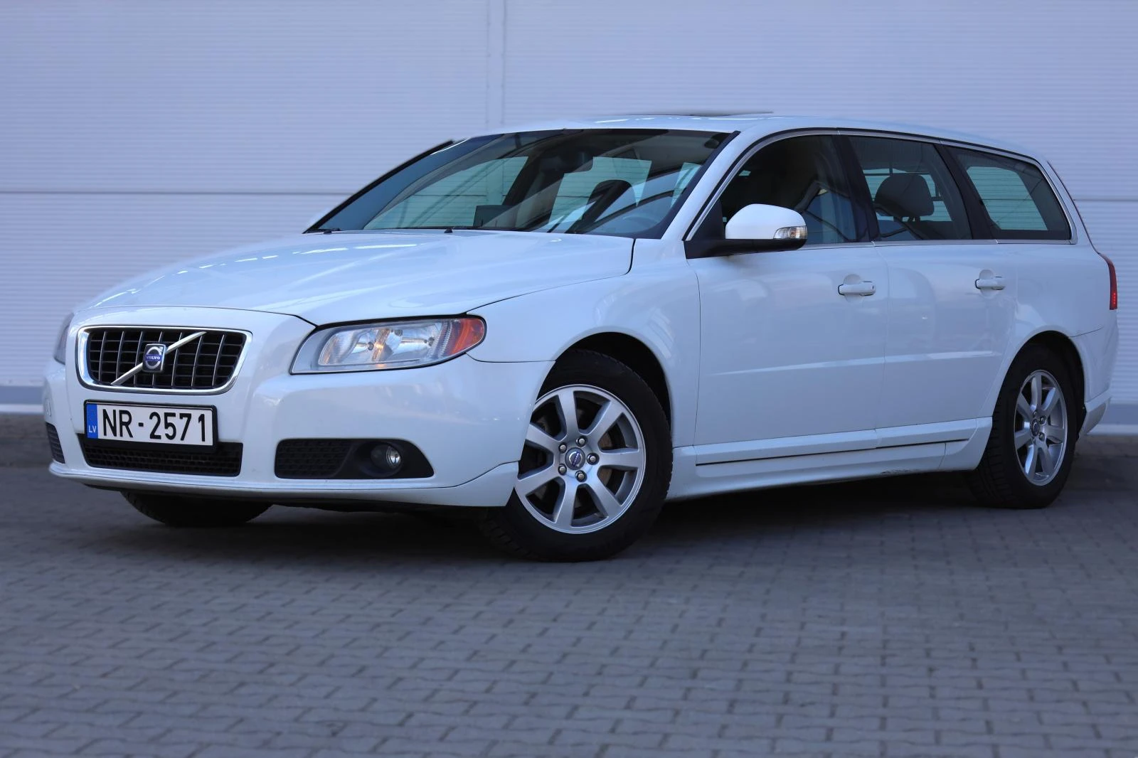 Volvo V70
