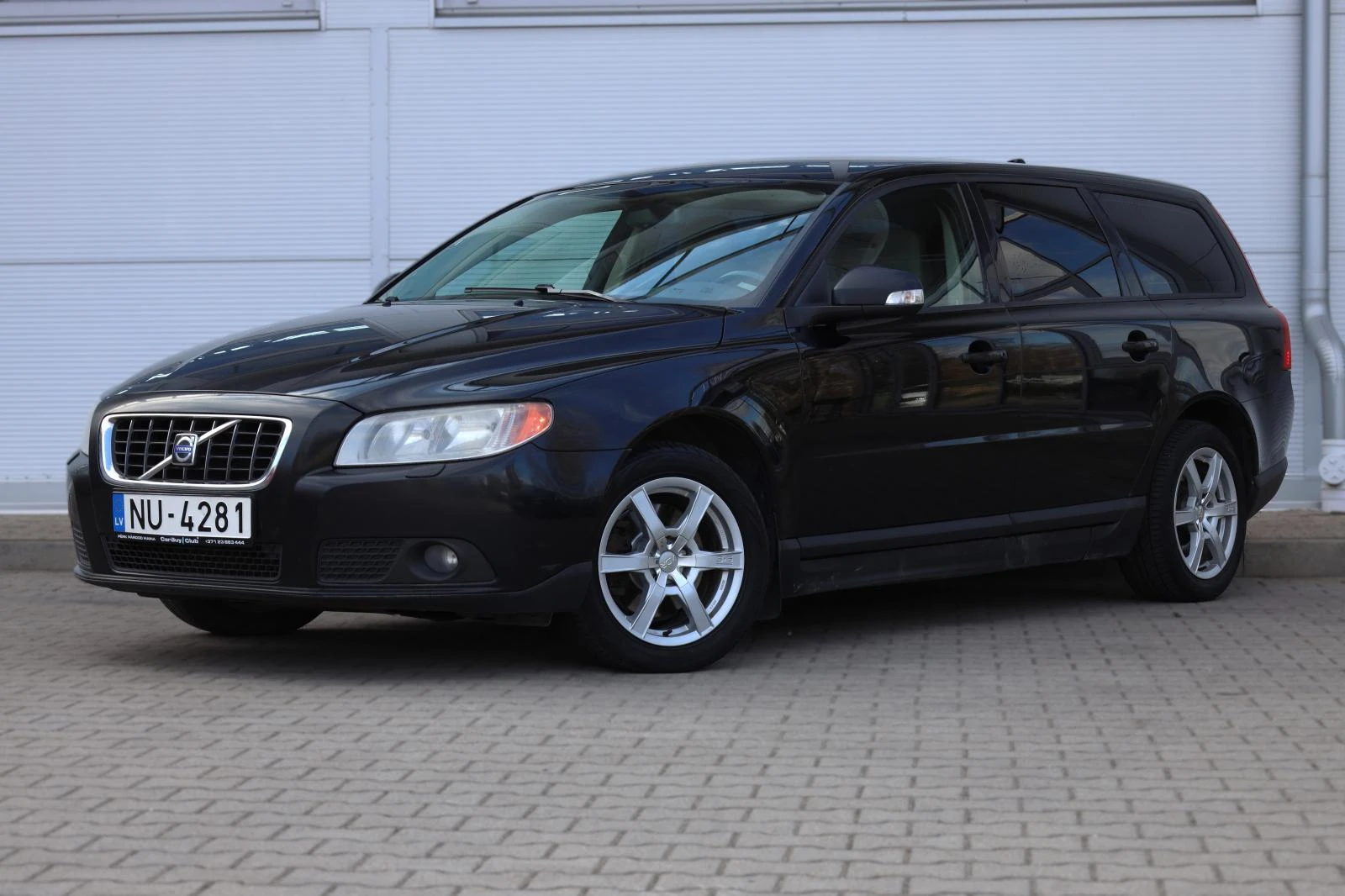 Volvo V70