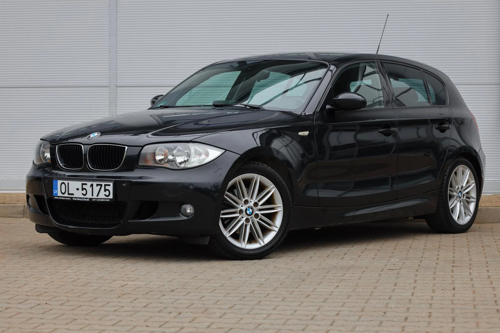 BMW 120