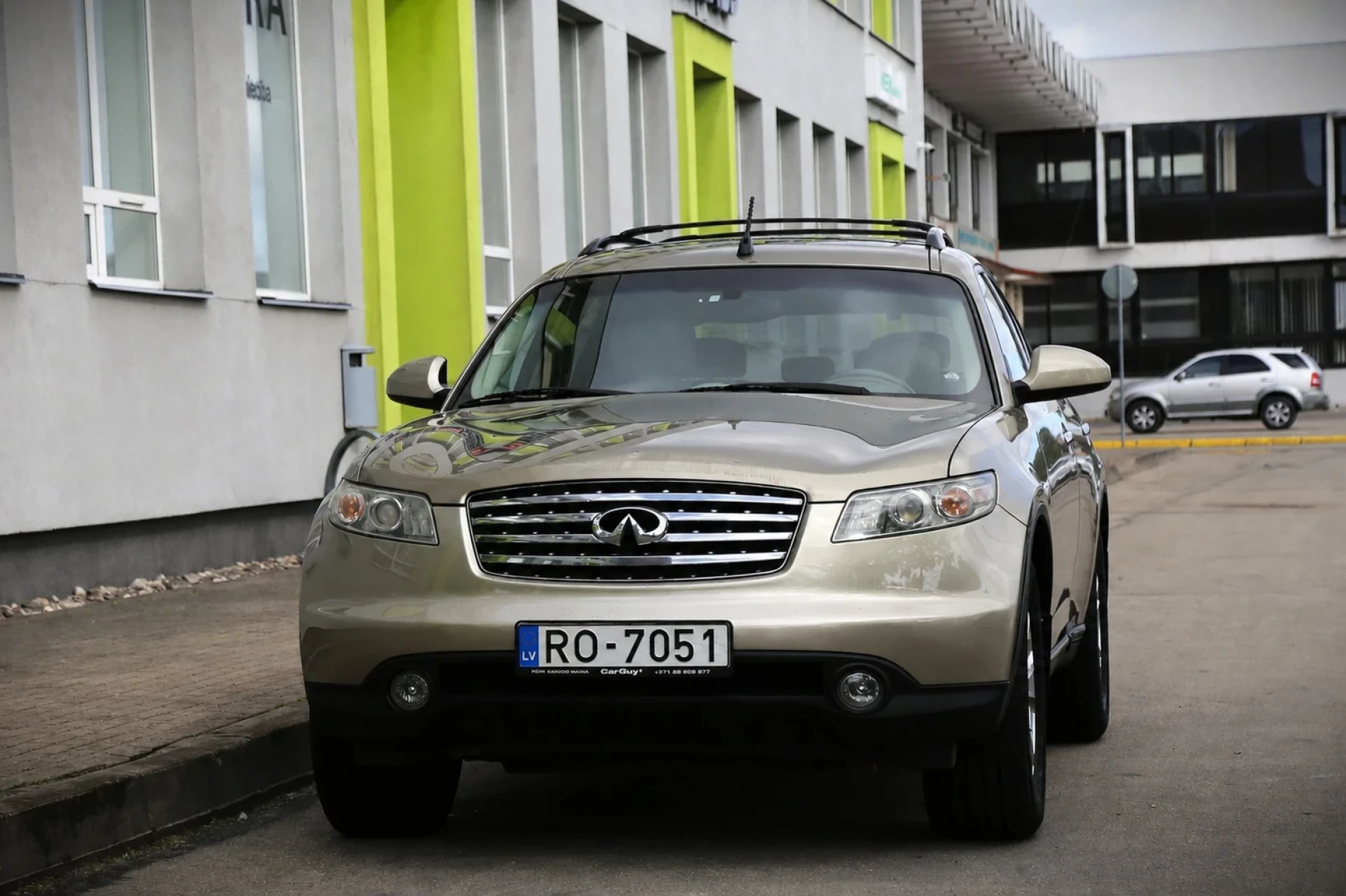 Infiniti FX35