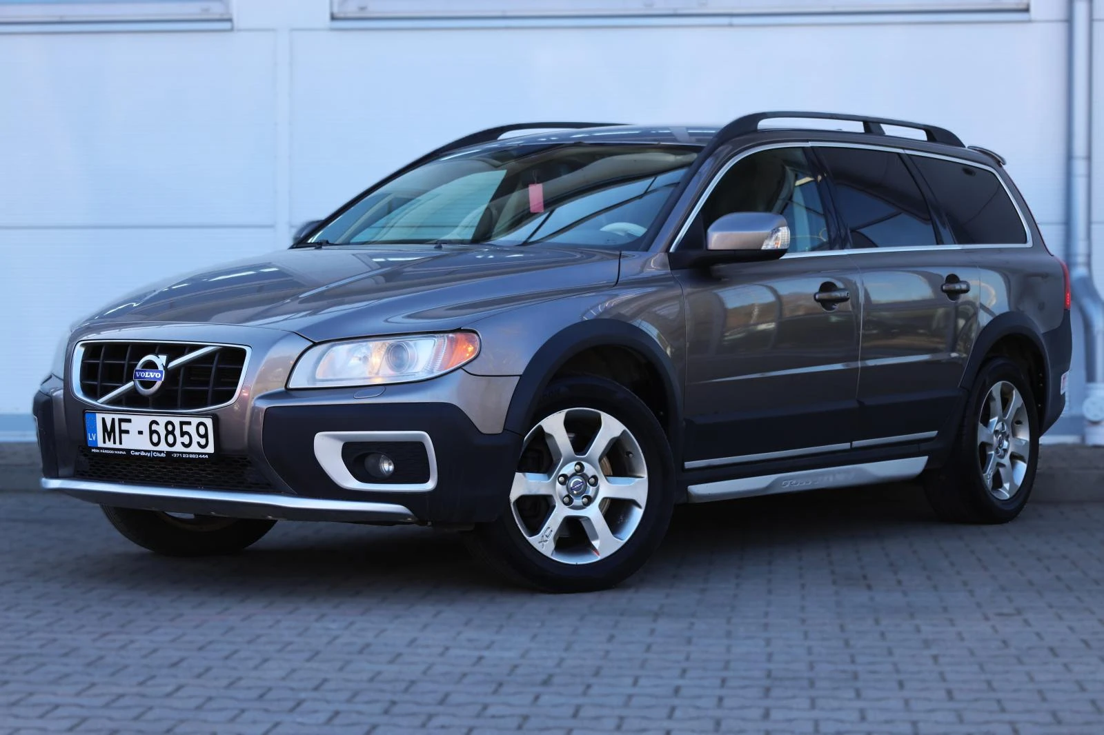 Volvo XC70