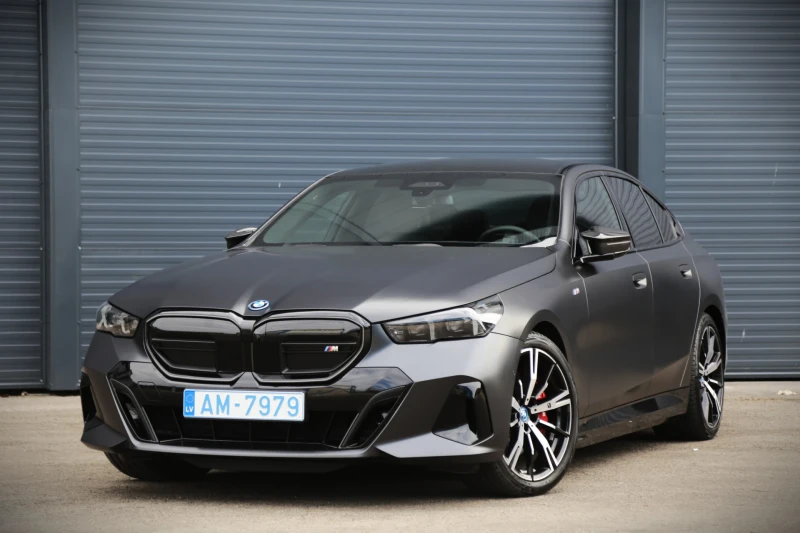BMW i5
