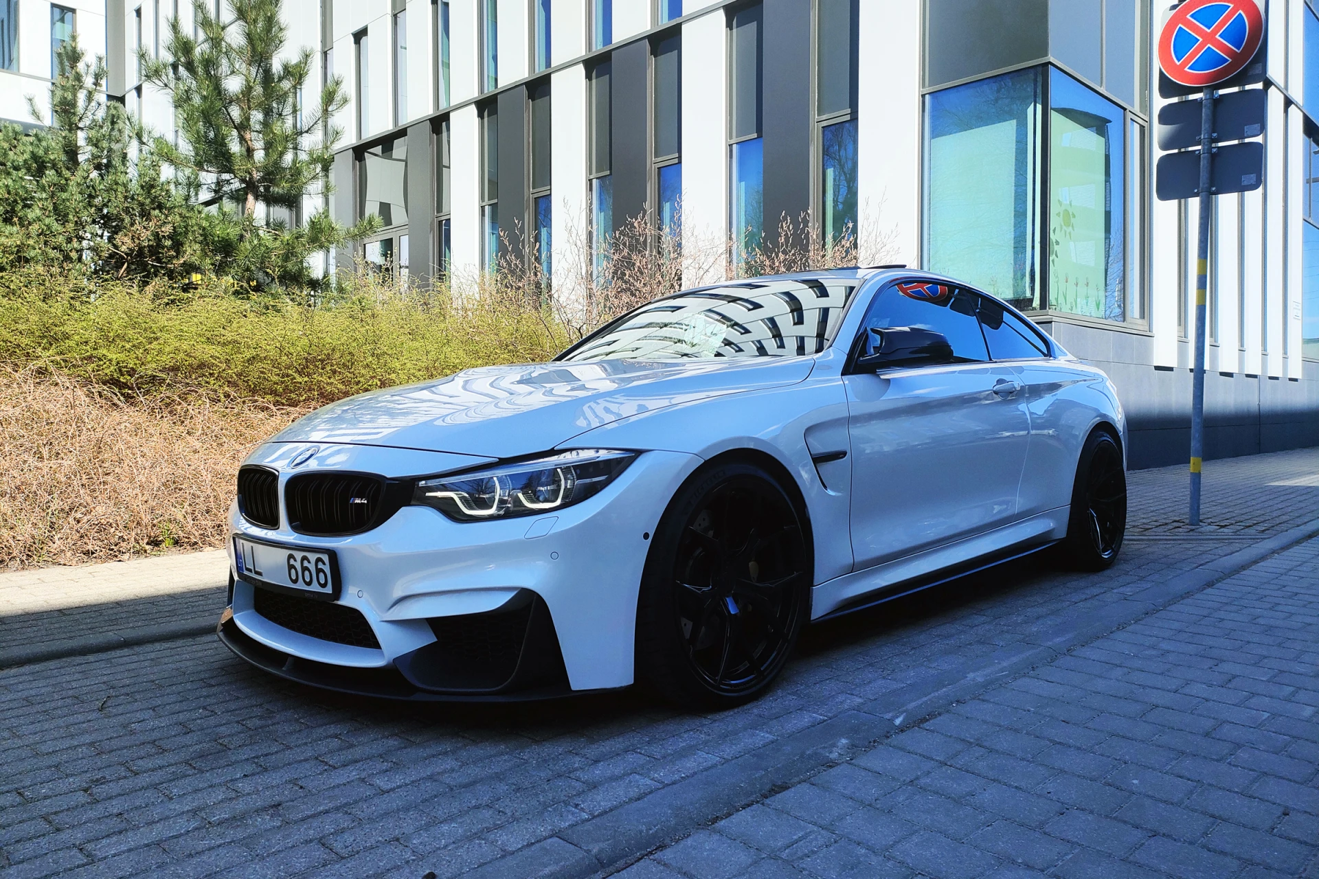 BMW M4