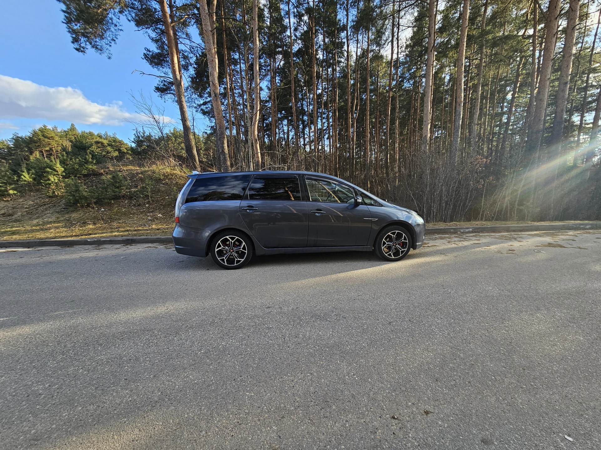 Mitsubishi Grandis