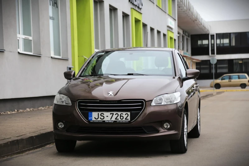 Peugeot 301