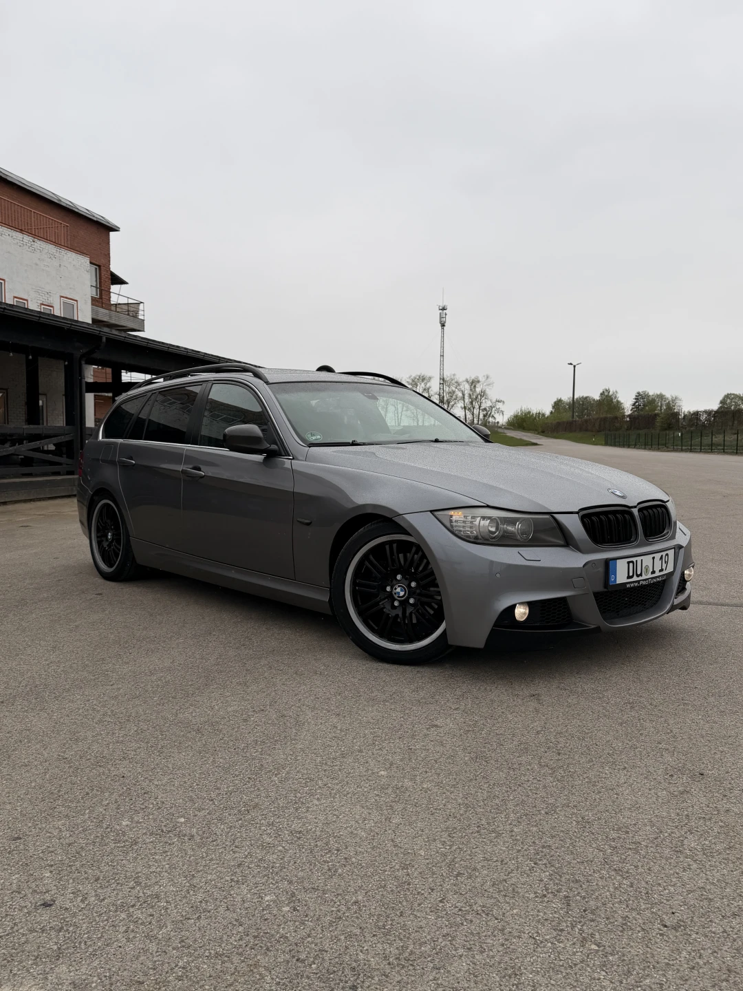 BMW 320