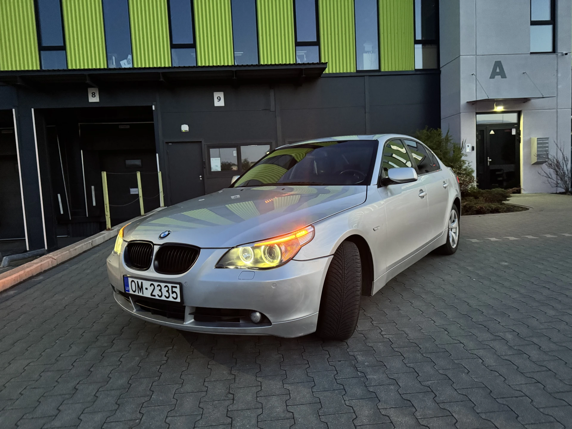 BMW 530
