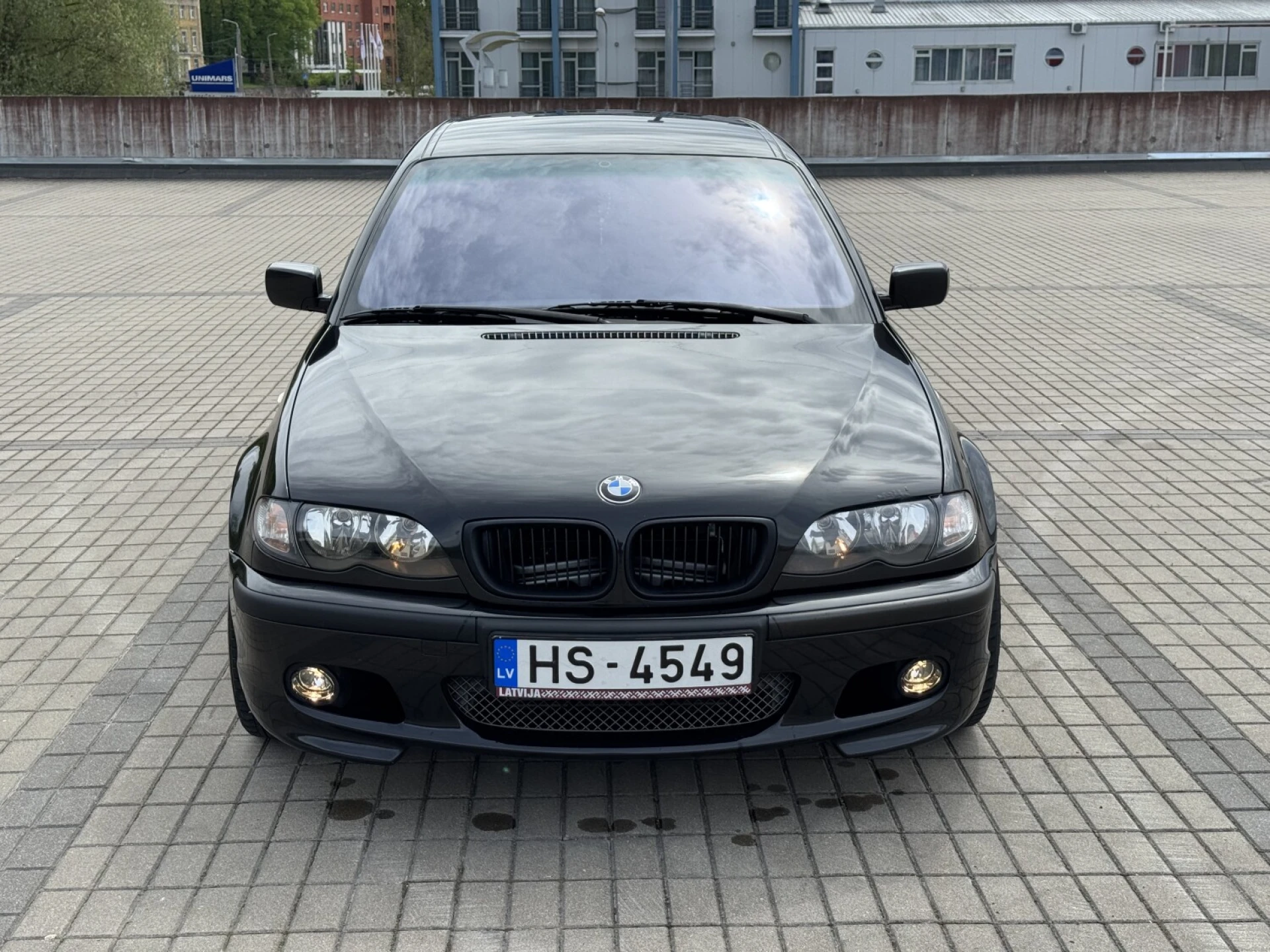 BMW 320
