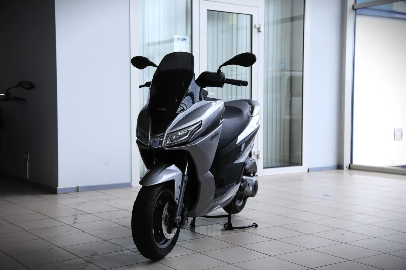 Aprilia SXR