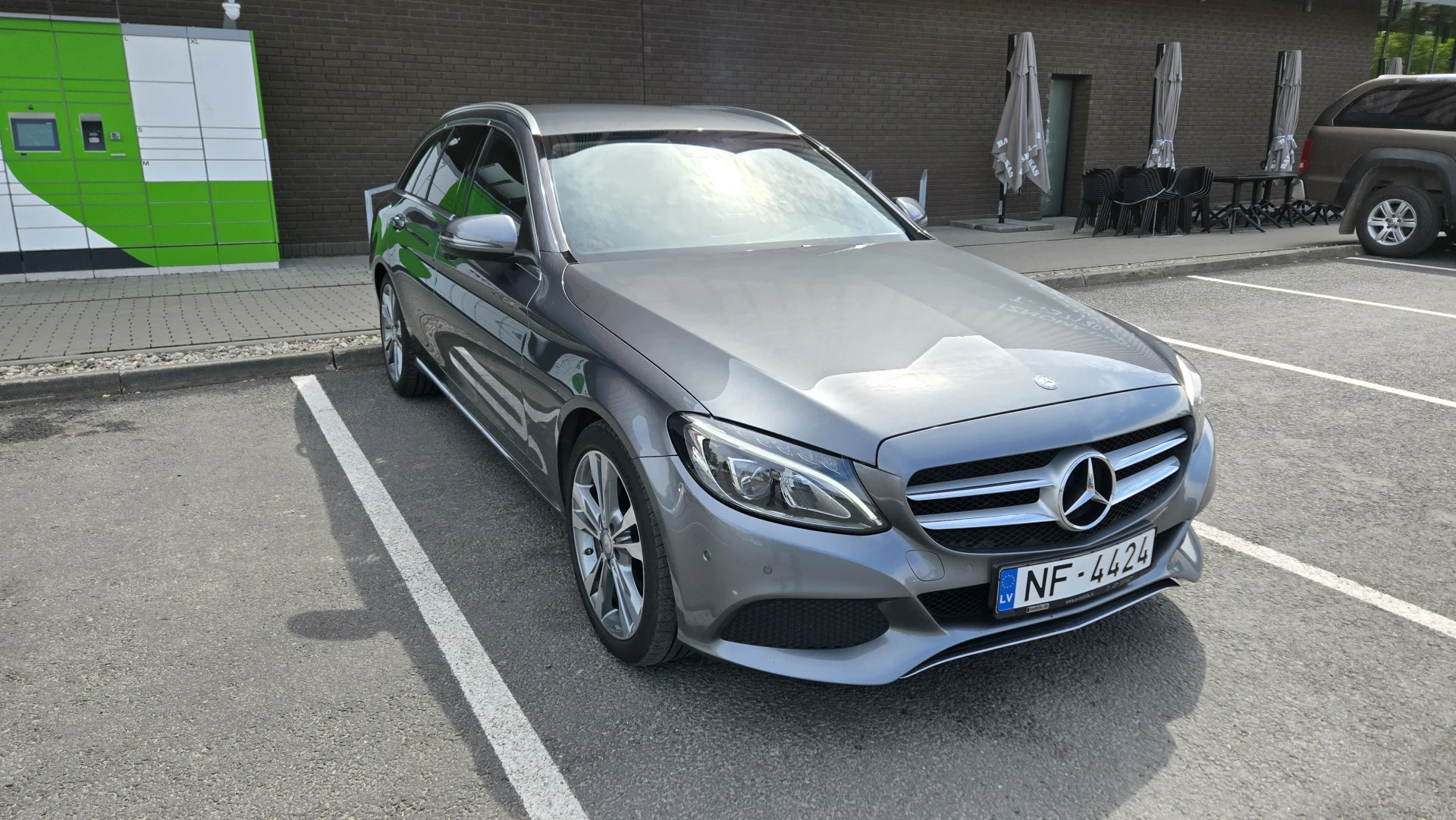 Mercedes-Benz C220