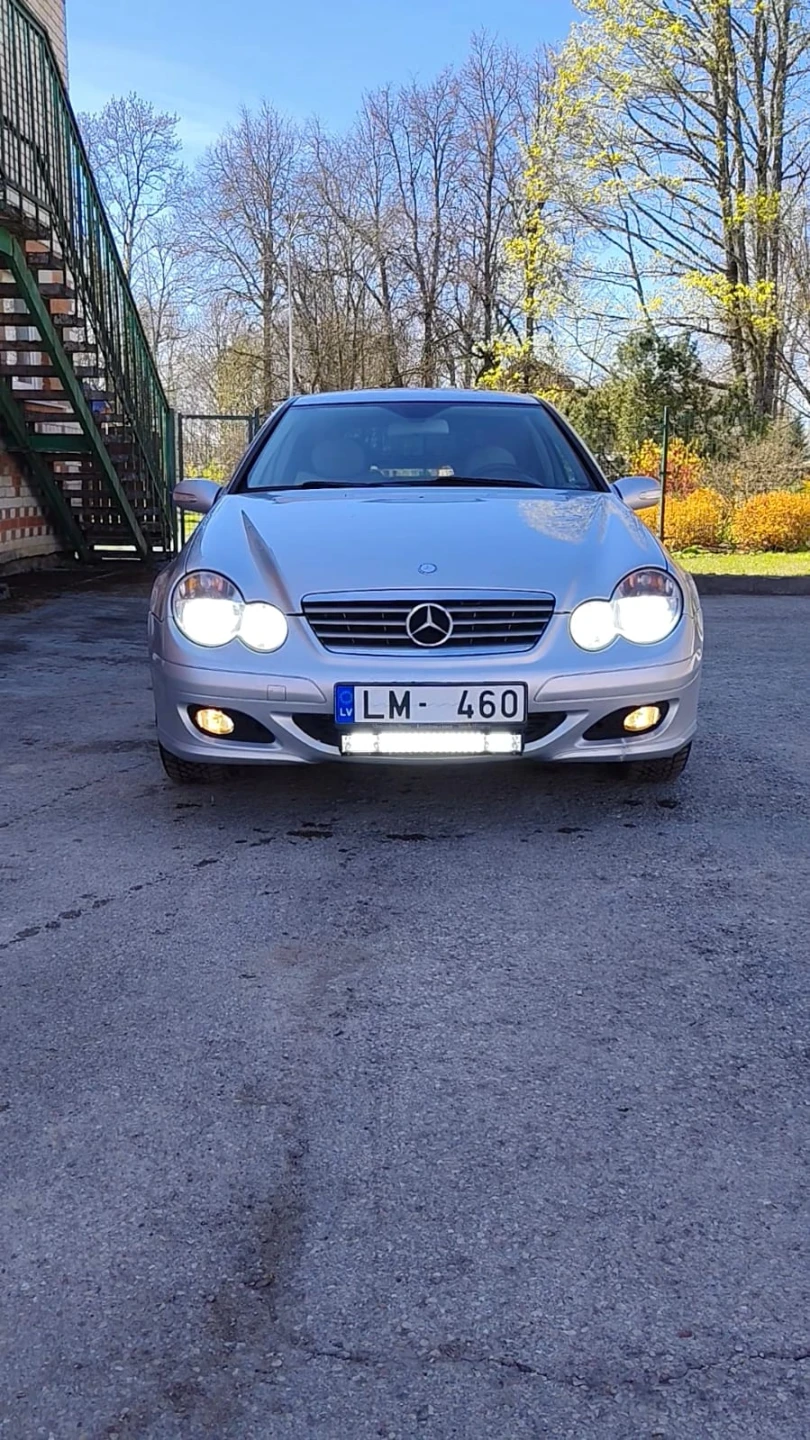 Mercedes-Benz C220