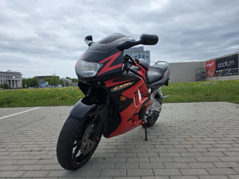 Honda CBR